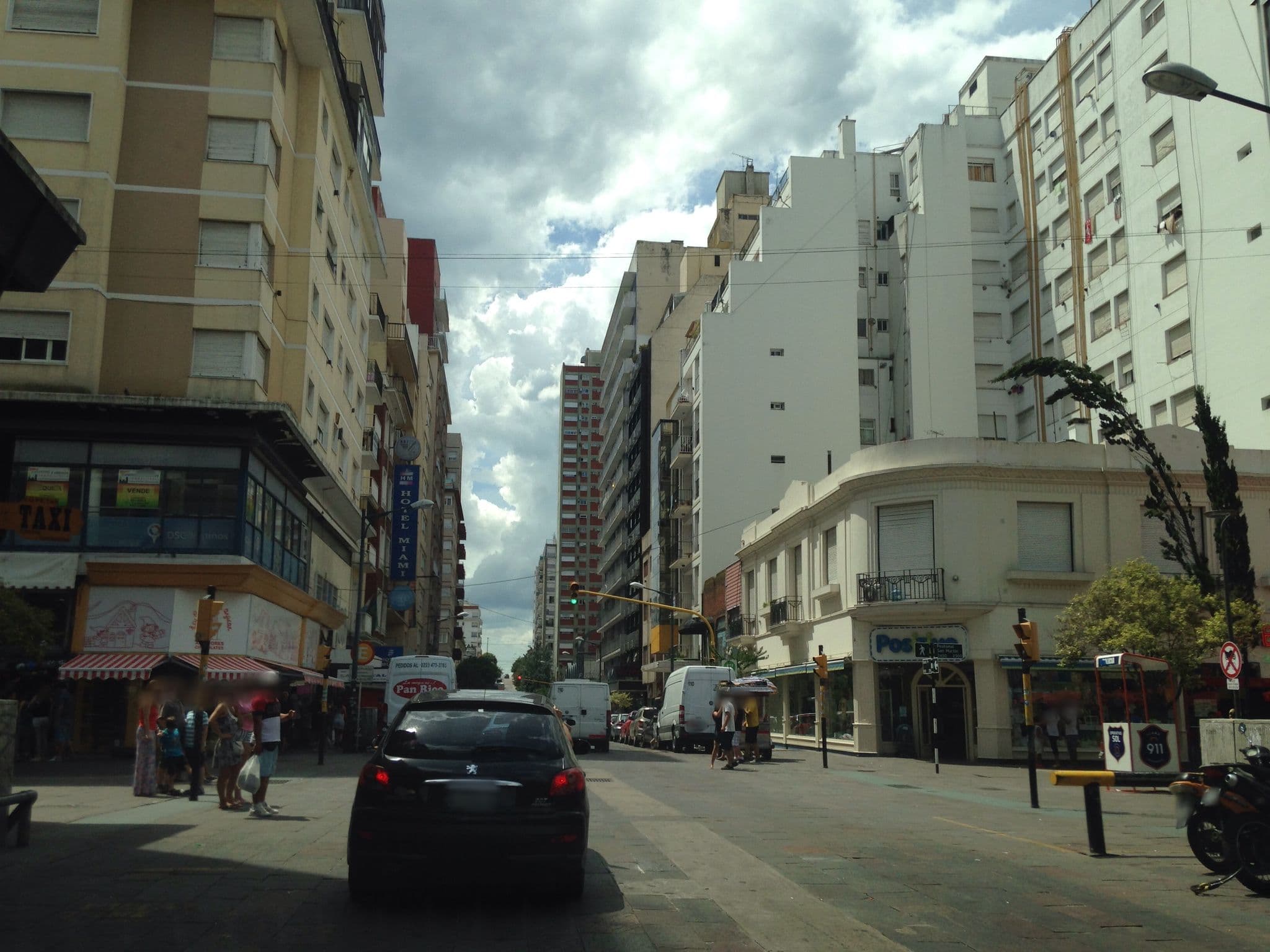 Street view near Hotel Rex, Mar del Plata — © maryann (CC BY-SA · Mapillary)