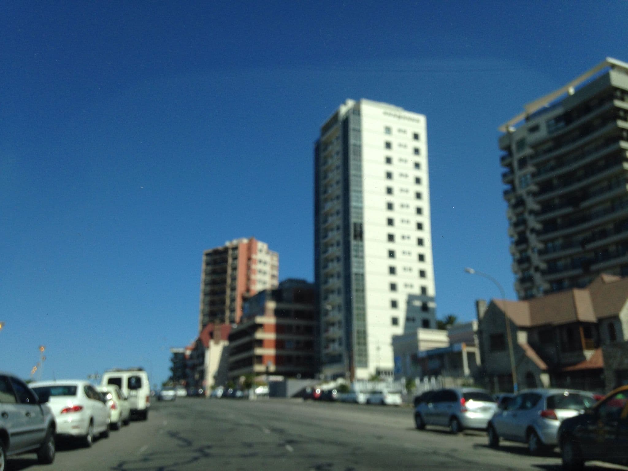 Street view near Könke Hotel, Mar del Plata — © maryann (CC BY-SA · Mapillary)
