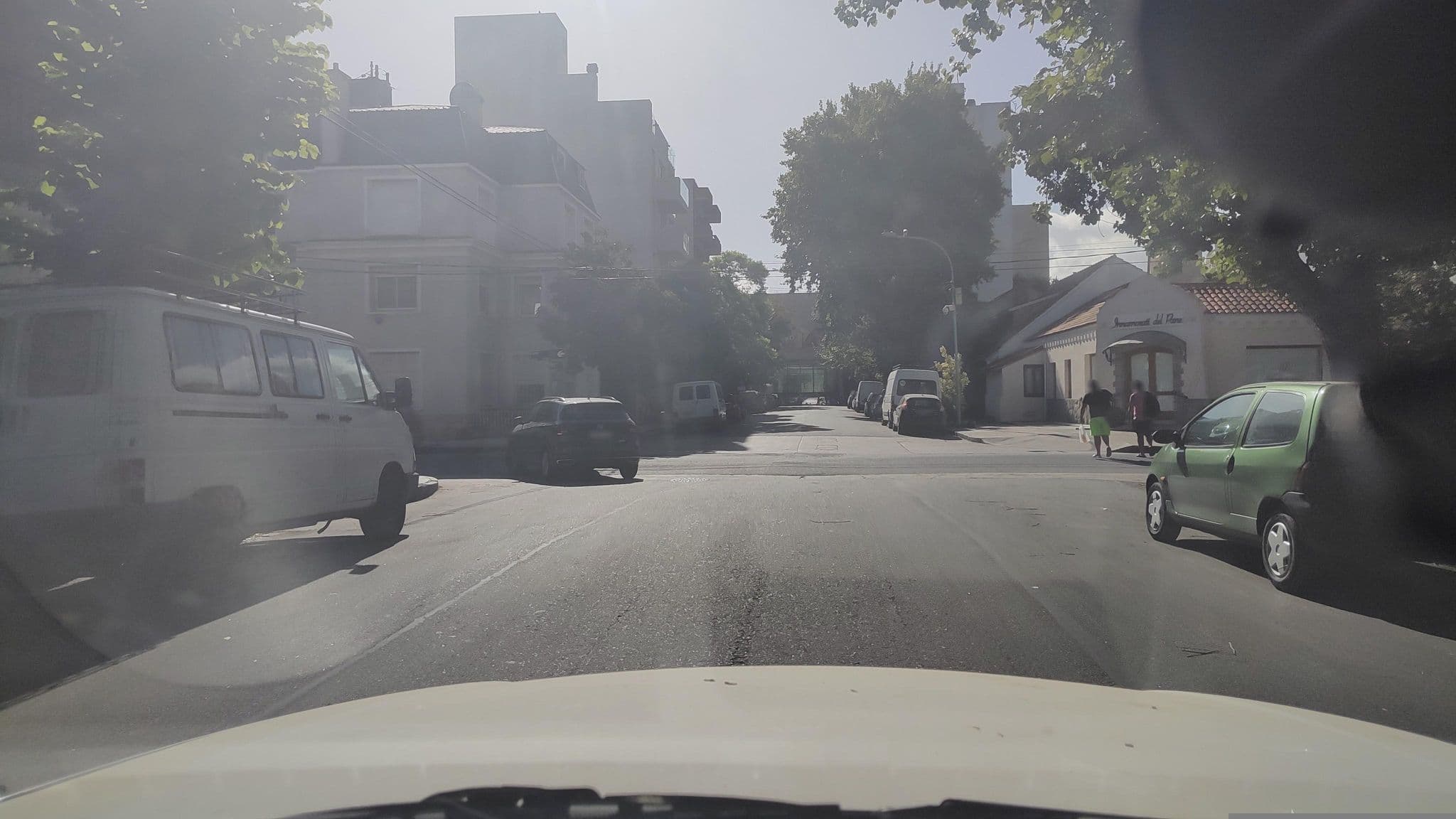 Street view near Hotel Sousas, Mar del Plata — © Kaart_Local (CC BY-SA · Mapillary)