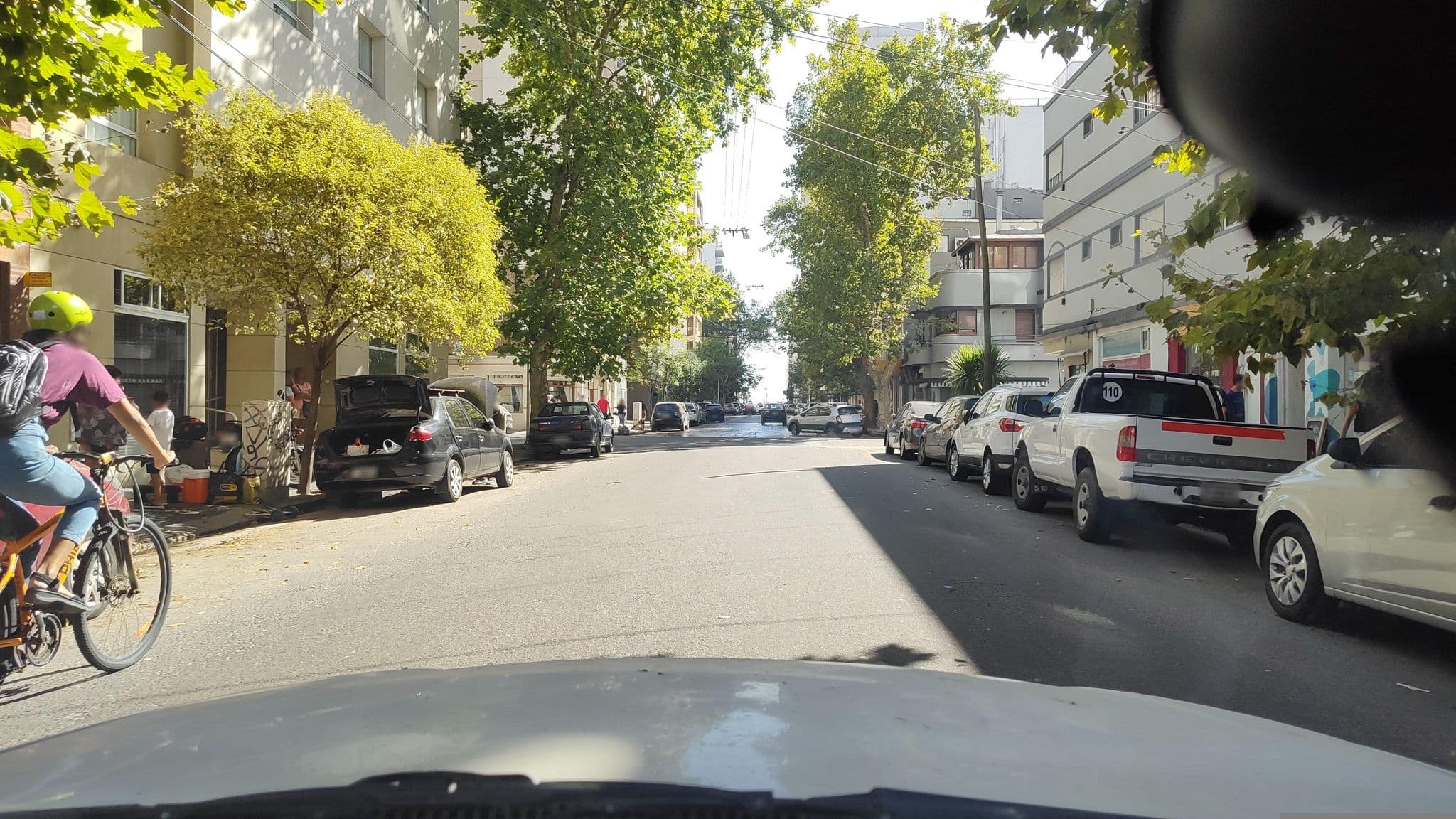 Street view near Hotel Yrigoyen, Mar del Plata — © Kaart_Local (CC BY-SA · Mapillary)
