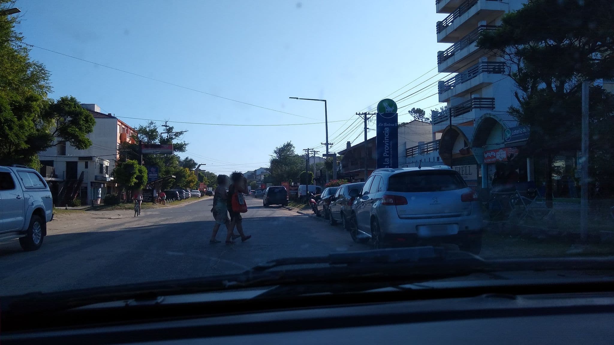 Street view near Encantos Marinos, Villa Gesell — © lggadea (CC BY-SA · Mapillary)