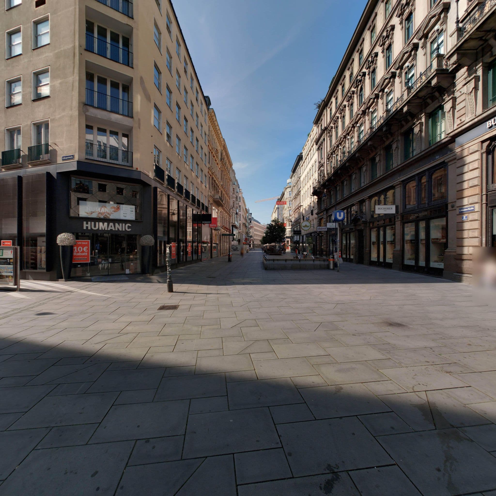 Street view near Royal, Vienna — © eliasgander (CC BY-SA · Mapillary)