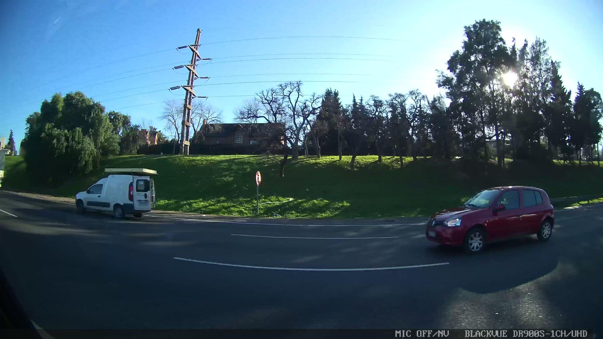 Street view near Los Jardines de Babilonia, San Isidro — © kaart_3 (CC BY-SA · Mapillary)