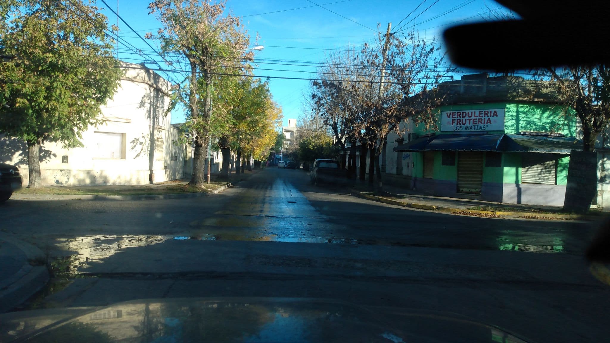 Street view near Hoxon, Luján — © andresduhour (CC BY-SA · Mapillary)