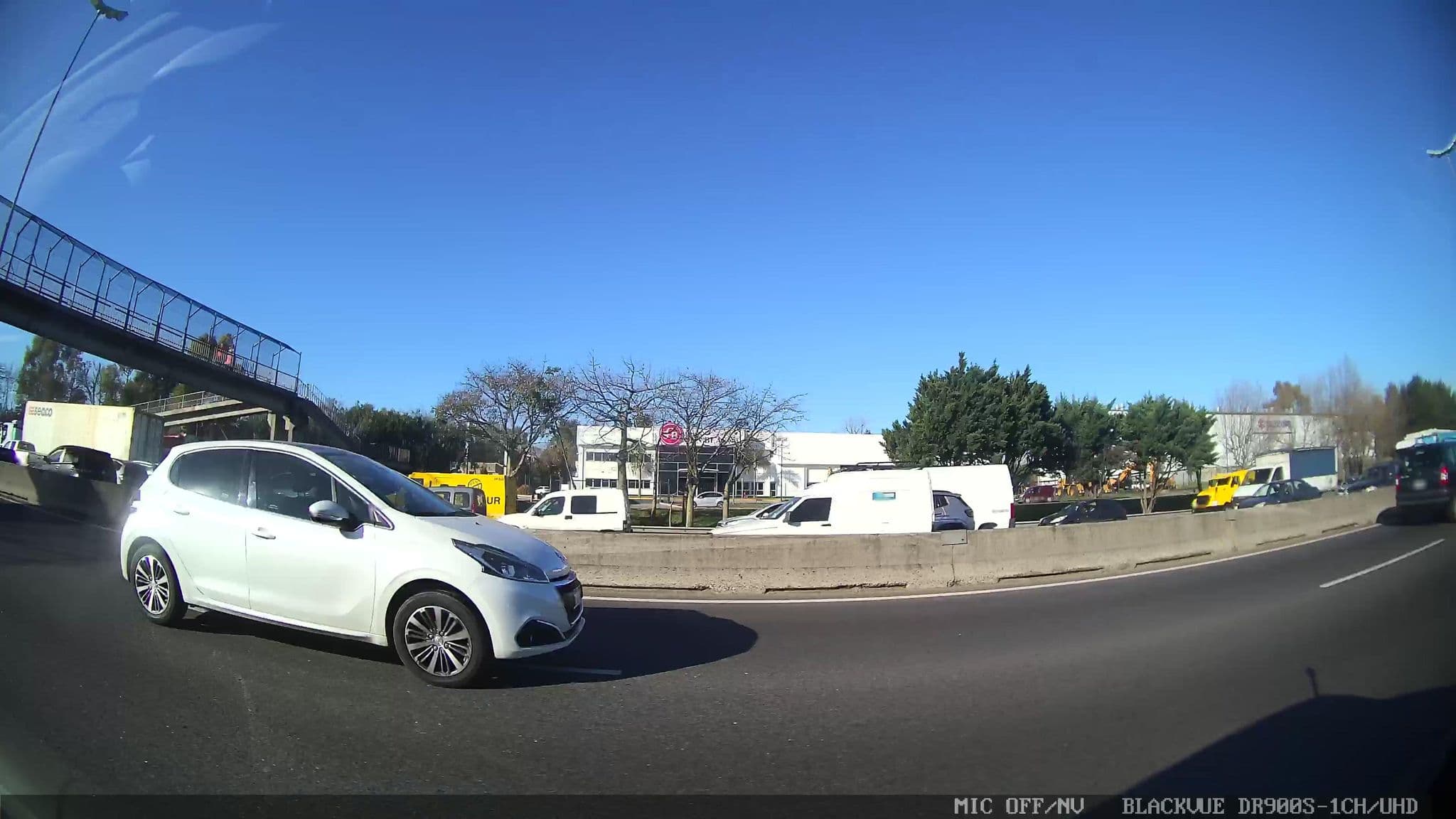 Street view near Jardines de Babilonia, Don Torcuato — © kaart_1 (CC BY-SA · Mapillary)
