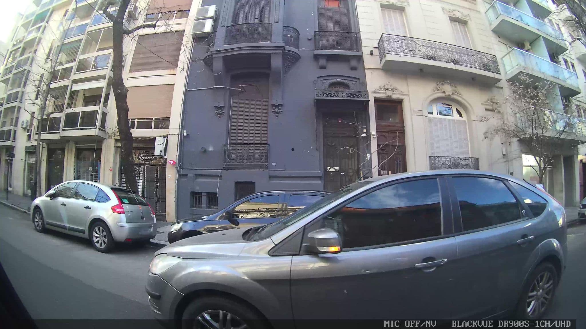 Street view near Vida Baires Hotel, Balvanera — © kaart_3 (CC BY-SA · Mapillary)