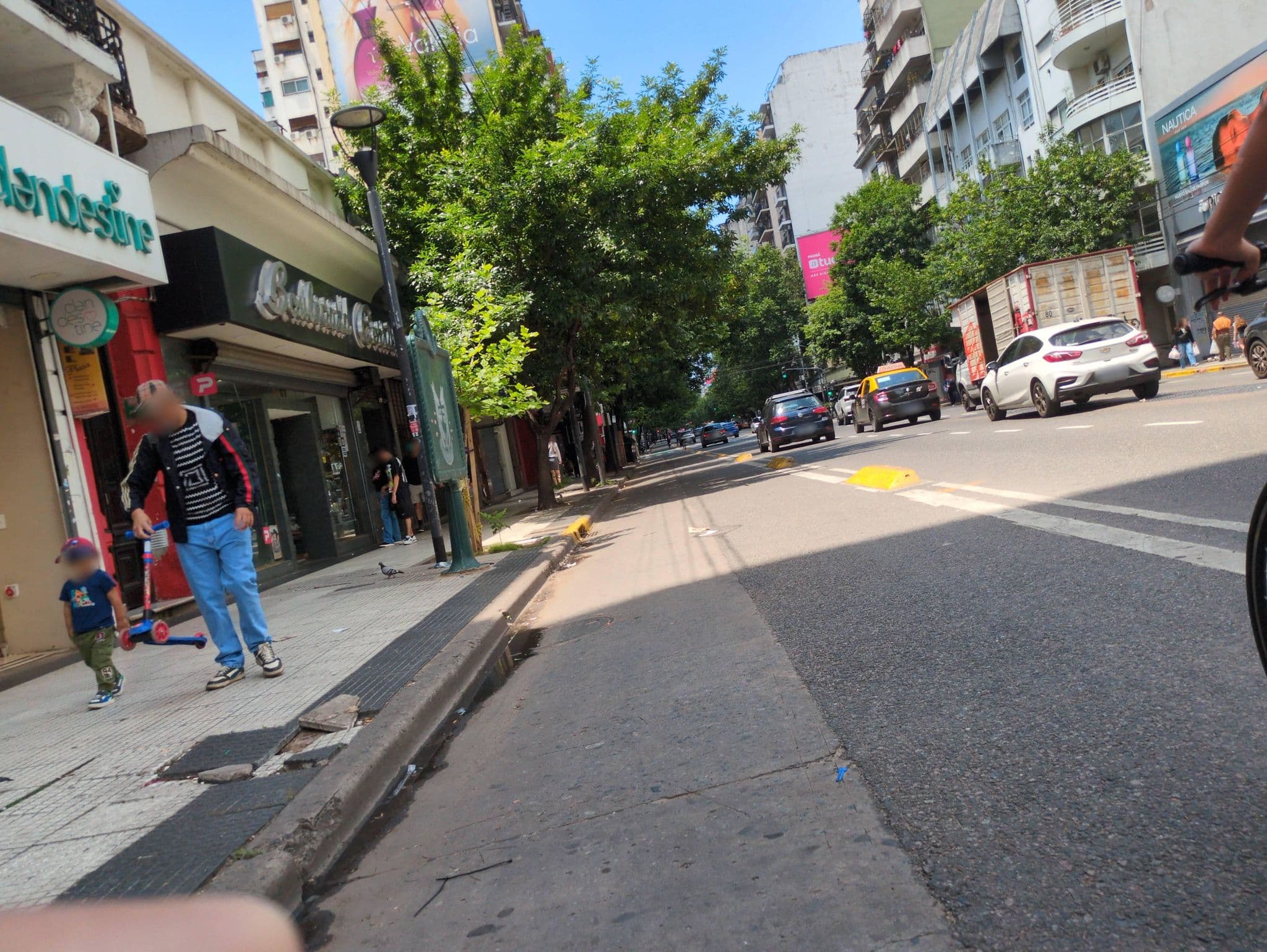 Street view near Hostel Plaza, Balvanera — © chonfa (CC BY-SA · Mapillary)