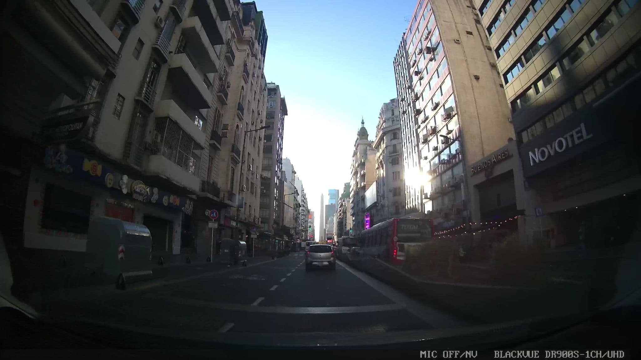 Street view near Novotel, Buenos Aires — © kaartcam (CC BY-SA · Mapillary)