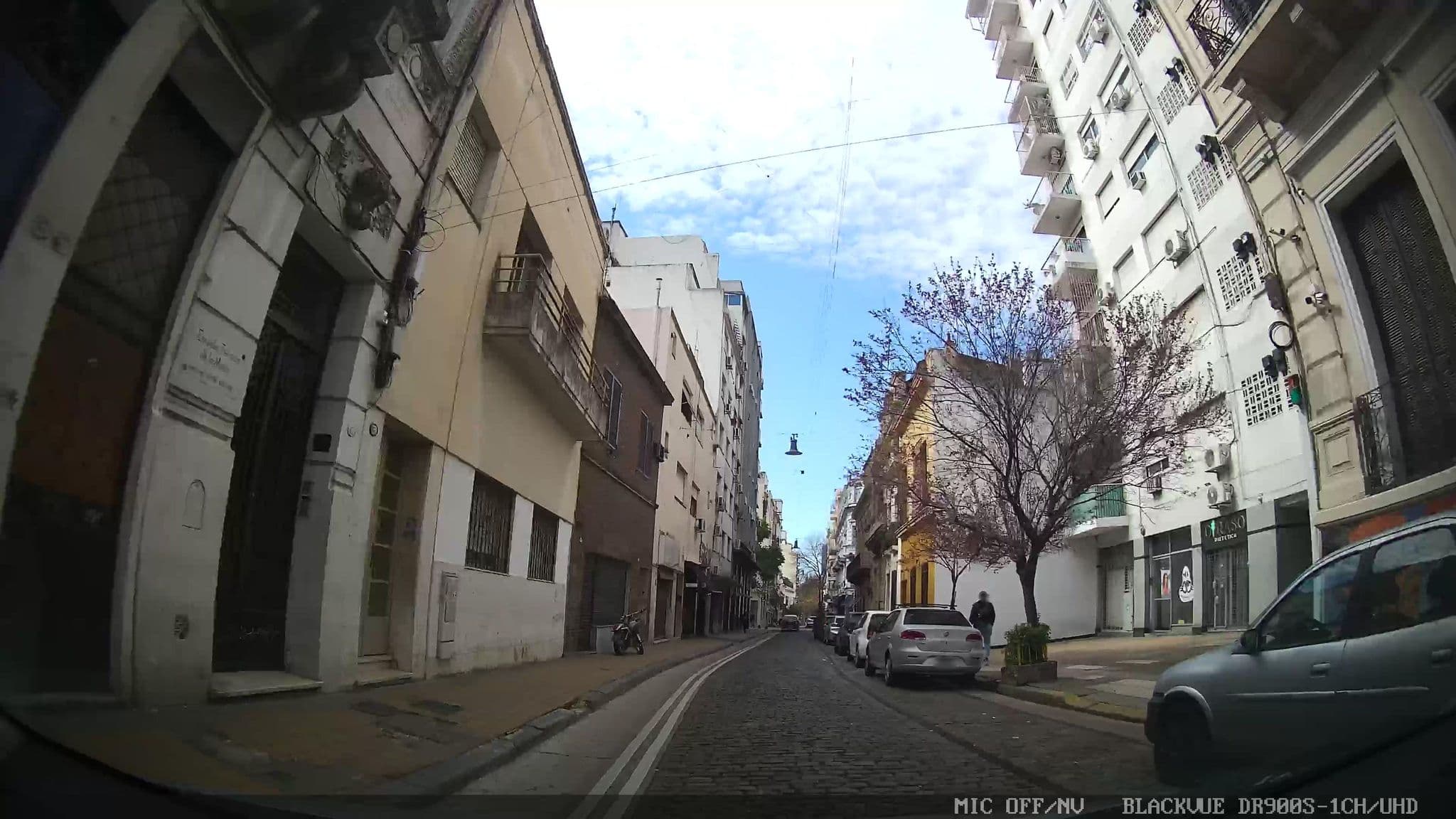 Street view near Tanguera Hostel, Buenos Aires — © kaartcam (CC BY-SA · Mapillary)