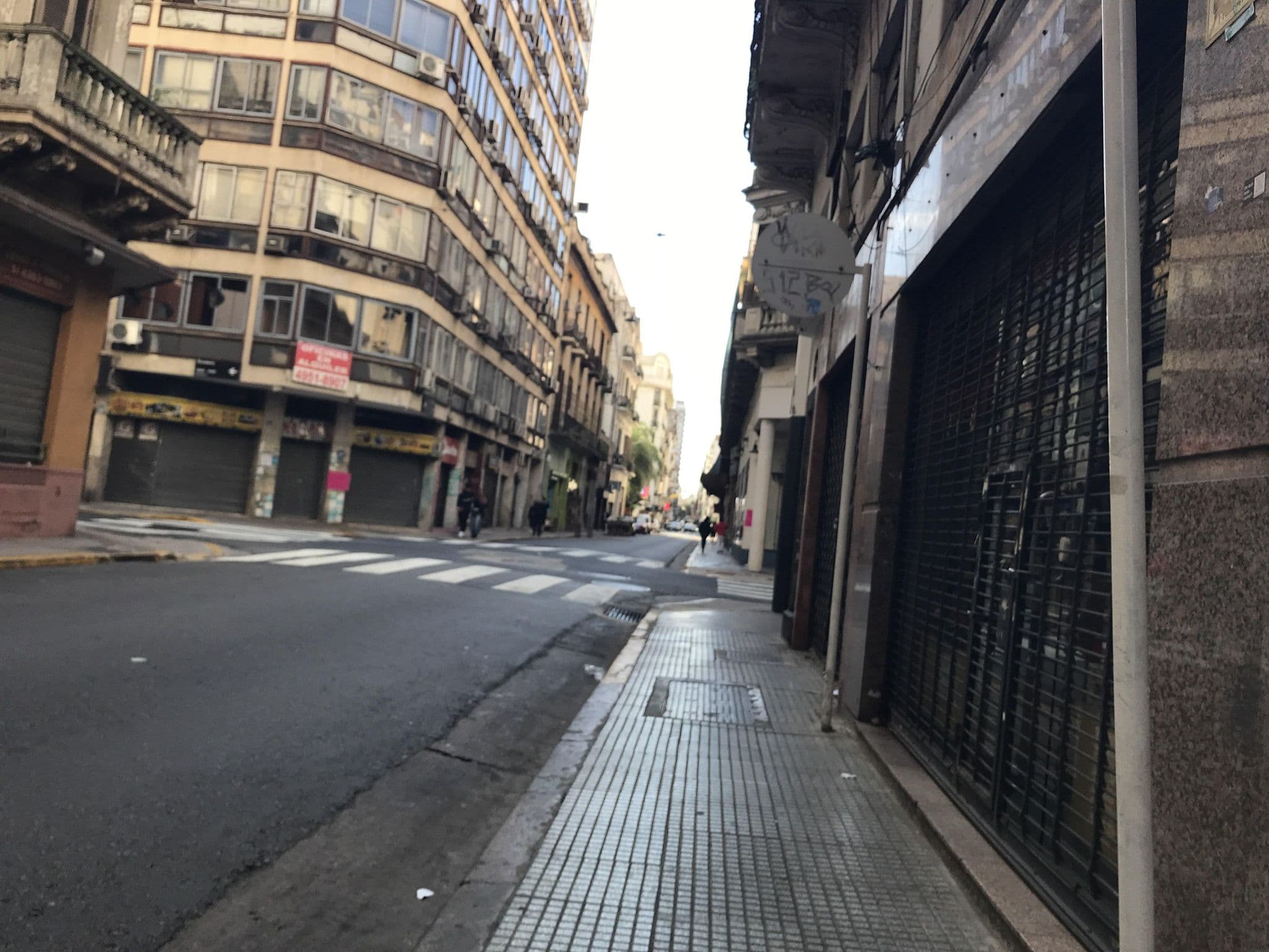 Street view near Hotel Sportsman, Buenos Aires — © miguel_andrade (CC BY-SA · Mapillary)