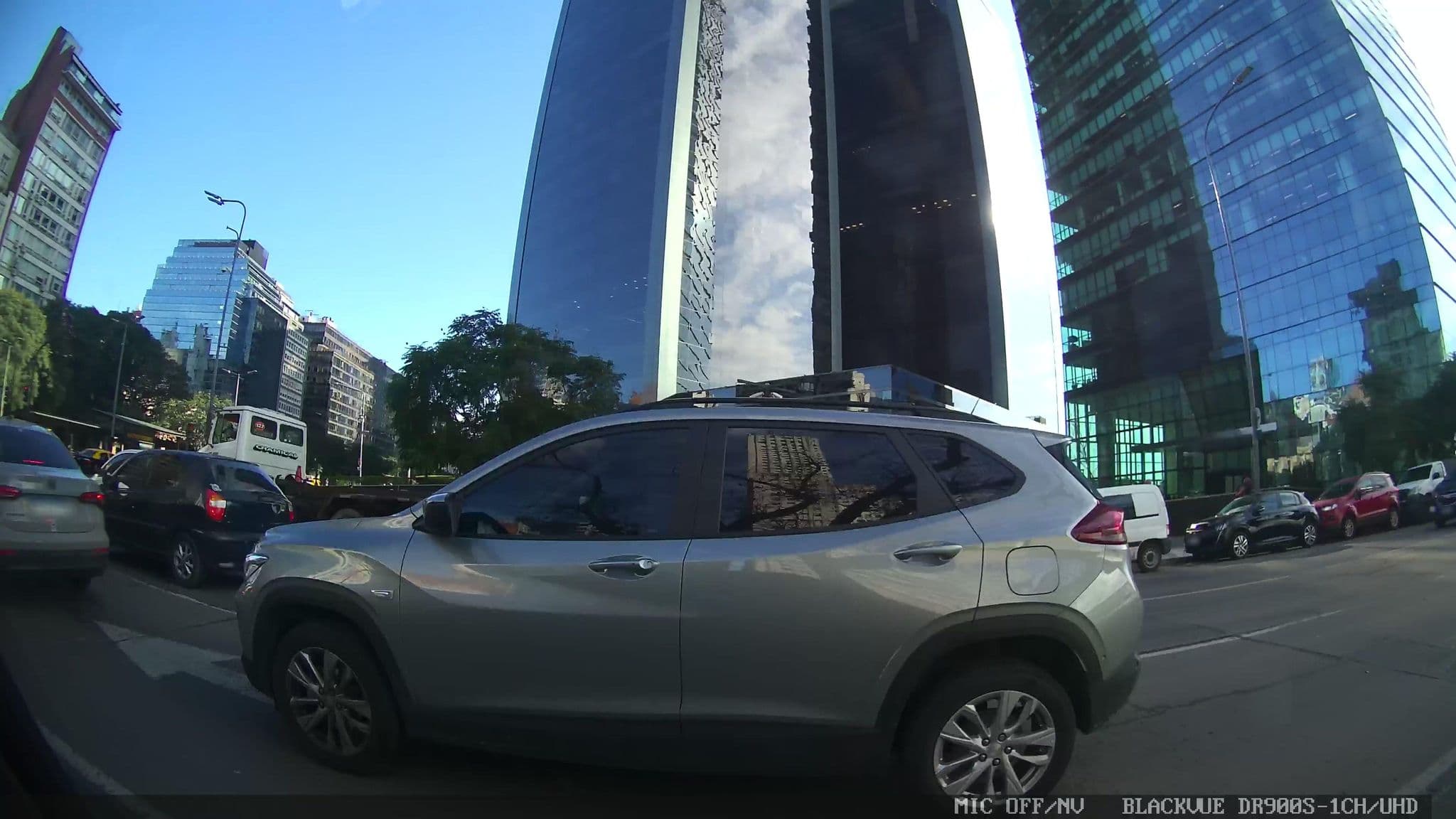 Street view near Restaurante Holiday Inn, Buenos Aires — © kaart_3 (CC BY-SA · Mapillary)