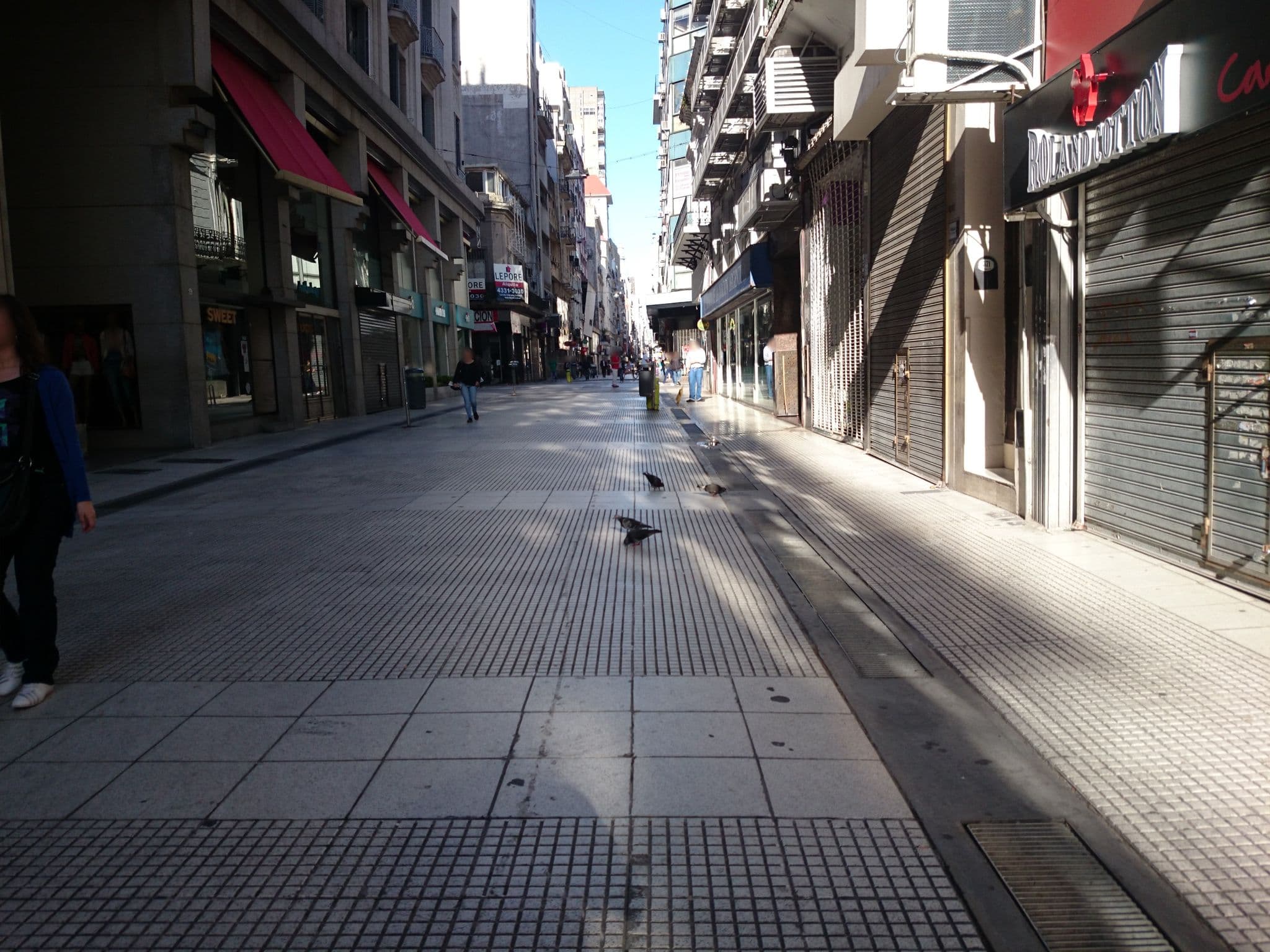 Street view near Piscina, Buenos Aires — © peterneubauer (CC BY-SA · Mapillary)