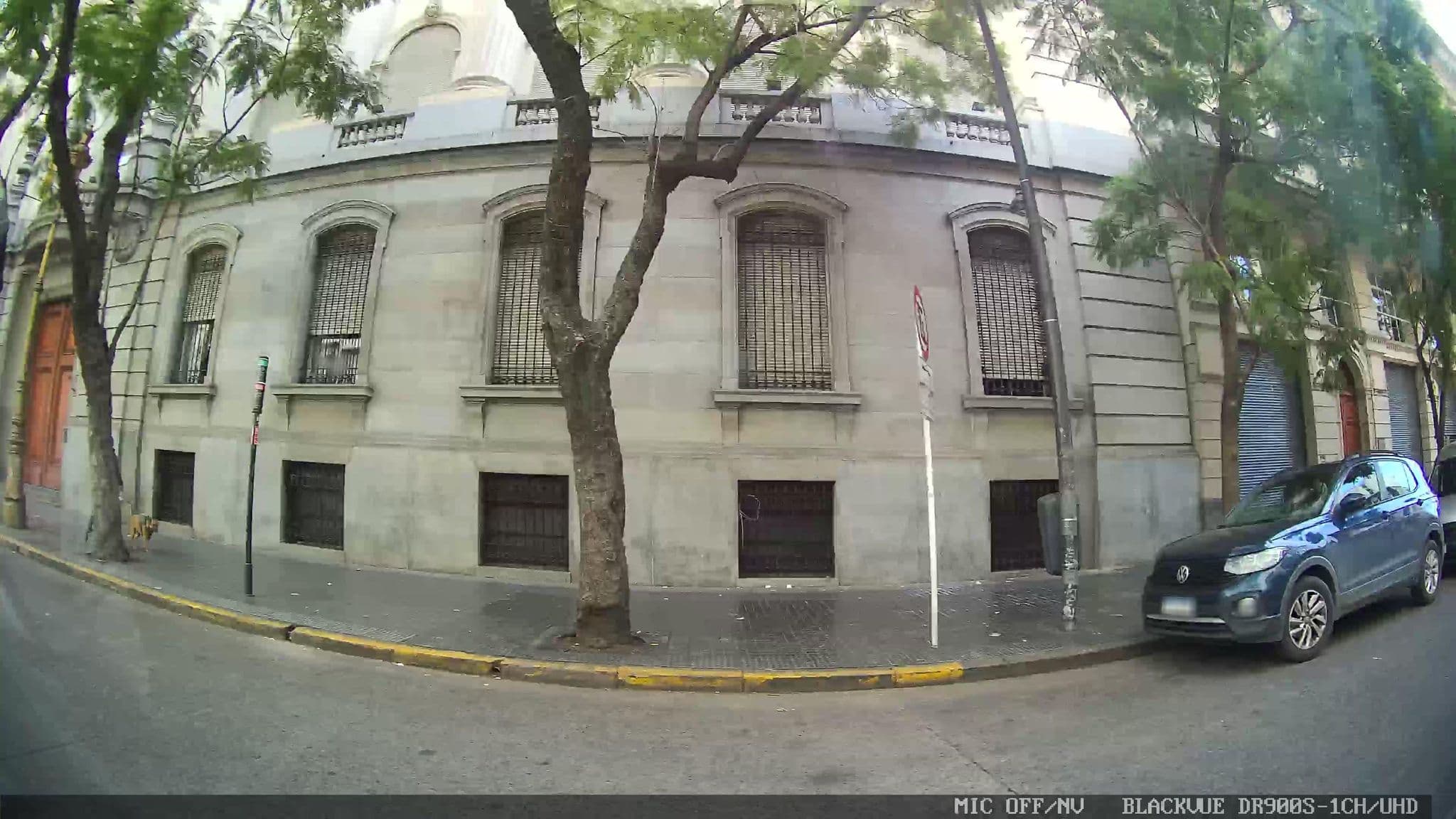 Street view near 562 Nogaró, Buenos Aires — © kaart_3 (CC BY-SA · Mapillary)