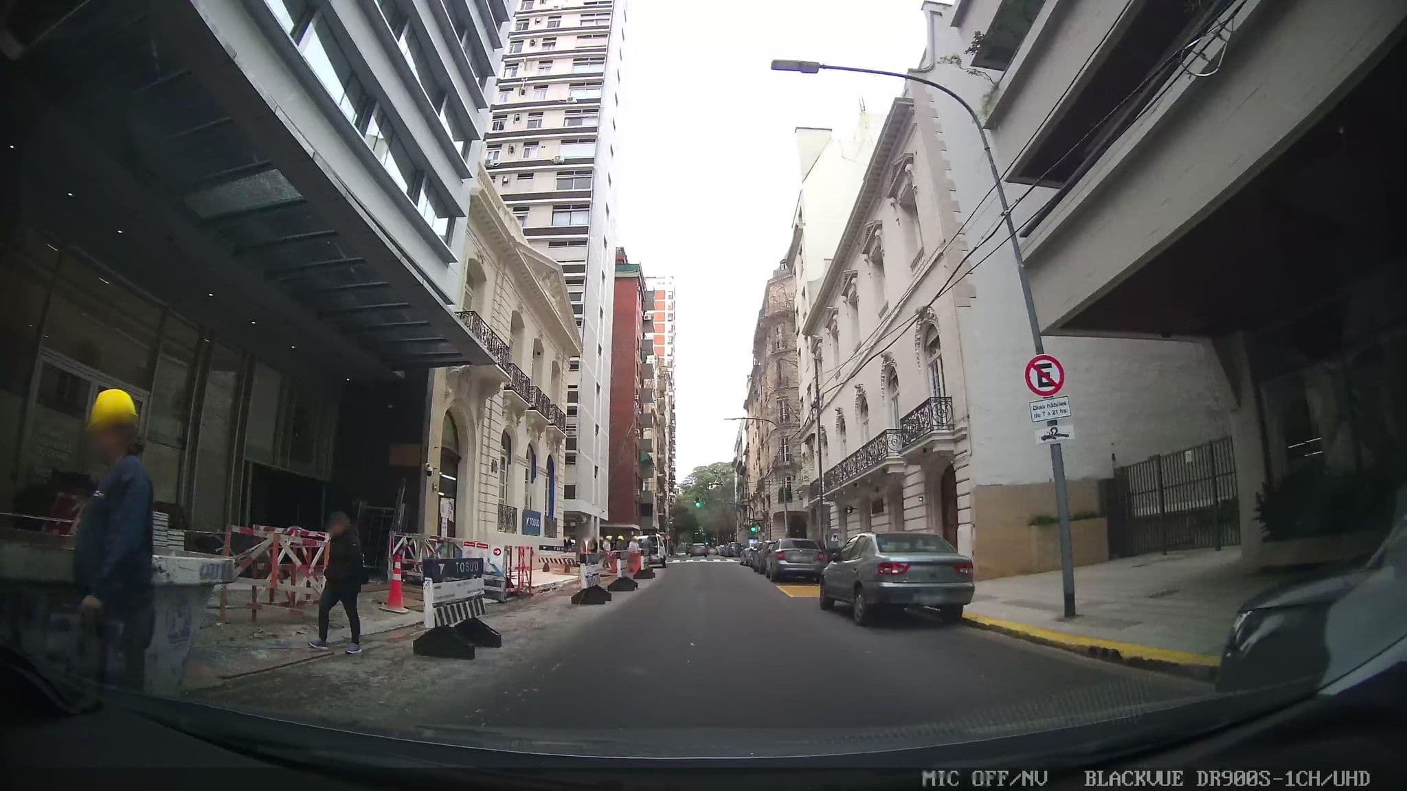Street view near Recoleta Grand Hotel, Retiro — © kaartcam (CC BY-SA · Mapillary)