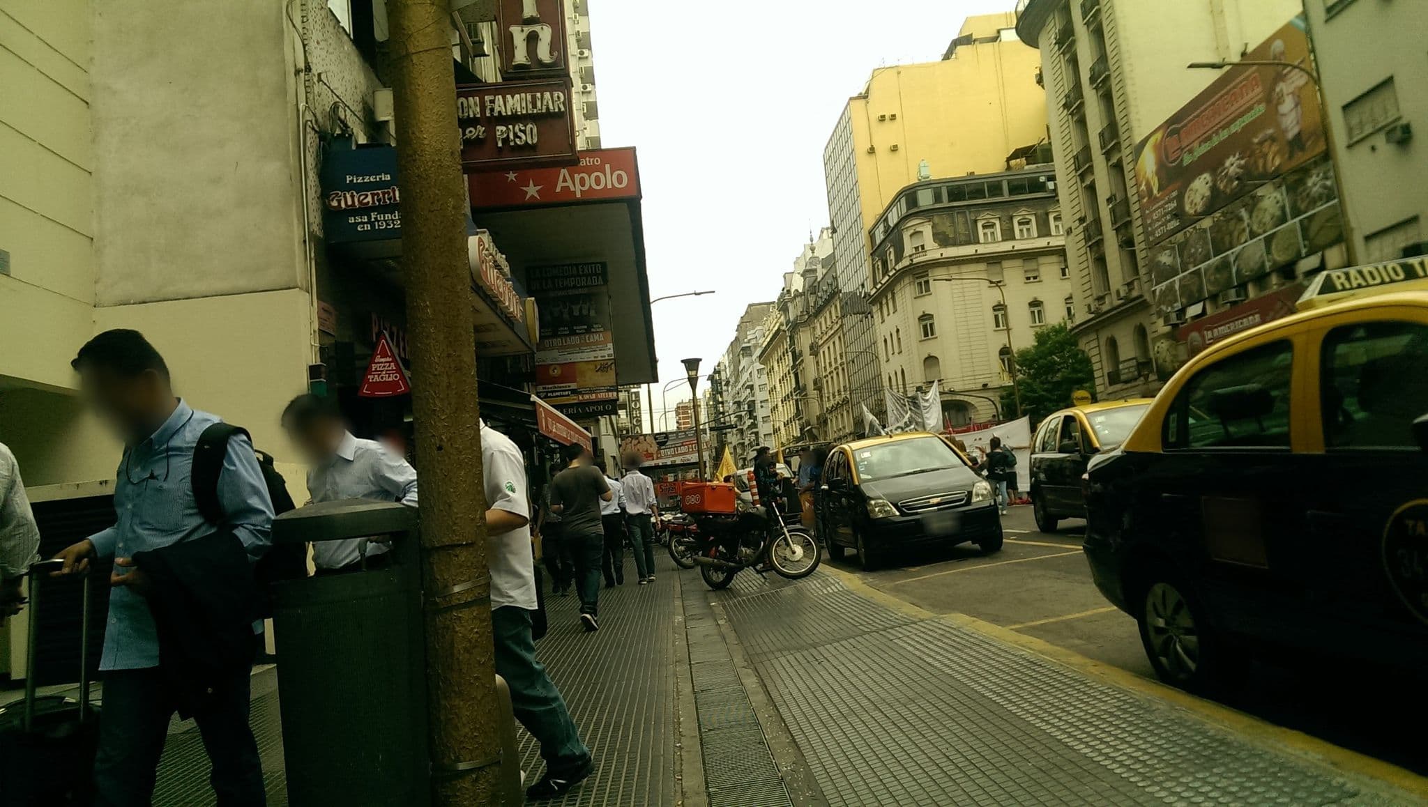Street view near Ibis, Buenos Aires — © mapeadora (CC BY-SA · Mapillary)