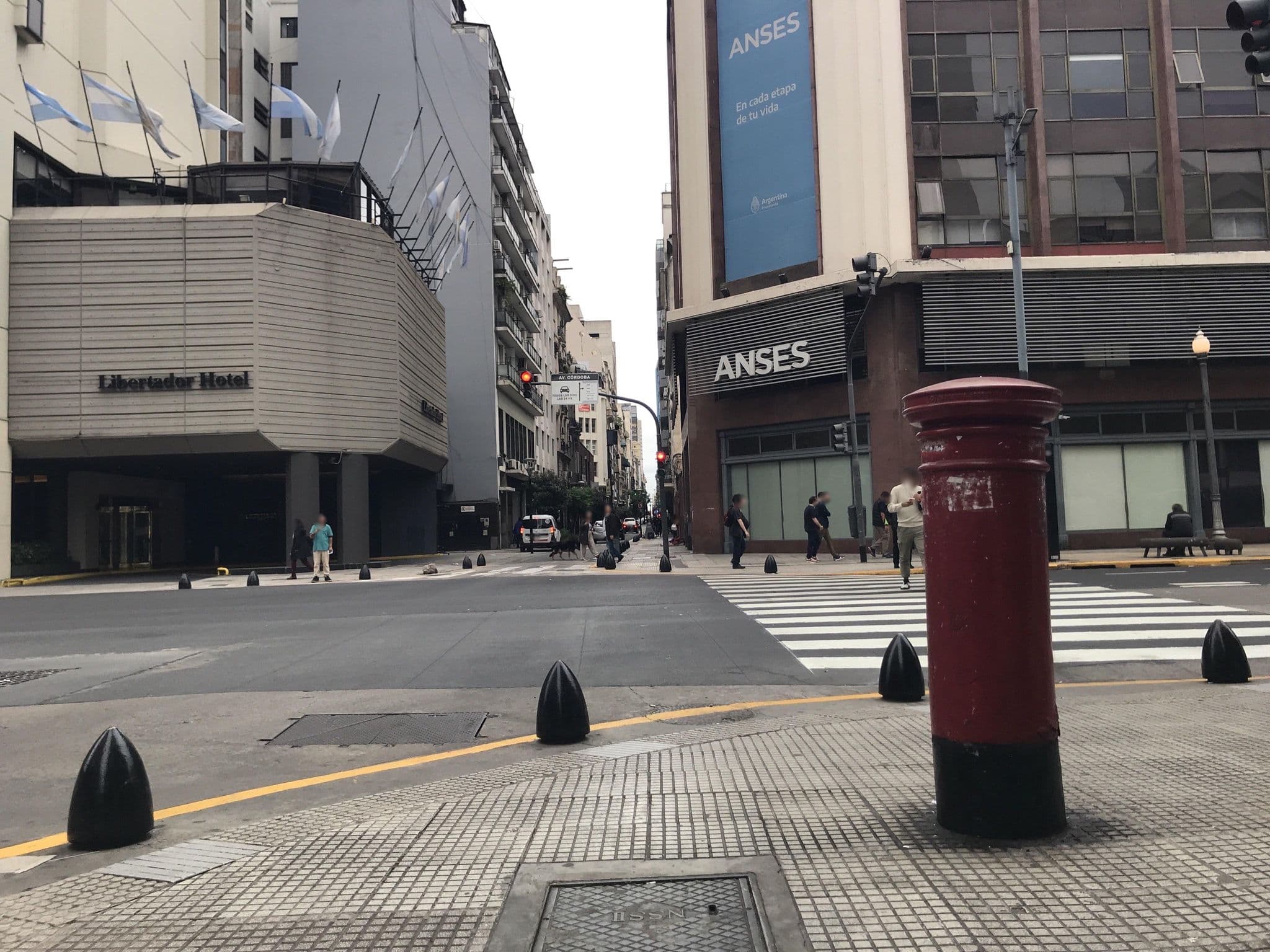 Street view near Maipu 812, Buenos Aires — © miguel_andrade (CC BY-SA · Mapillary)