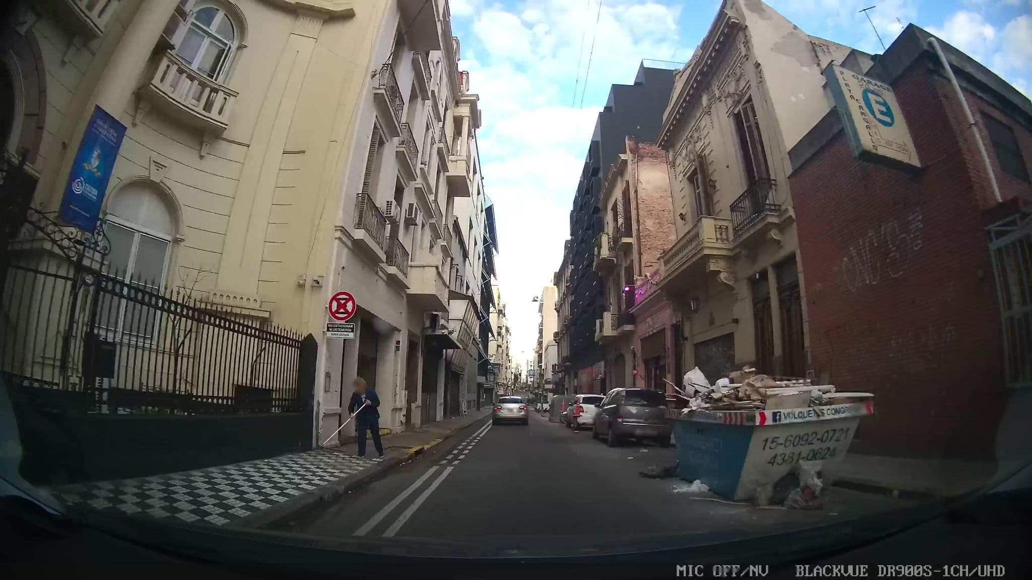 Street view near Kaixo Hostel, Buenos Aires — © kaartcam (CC BY-SA · Mapillary)