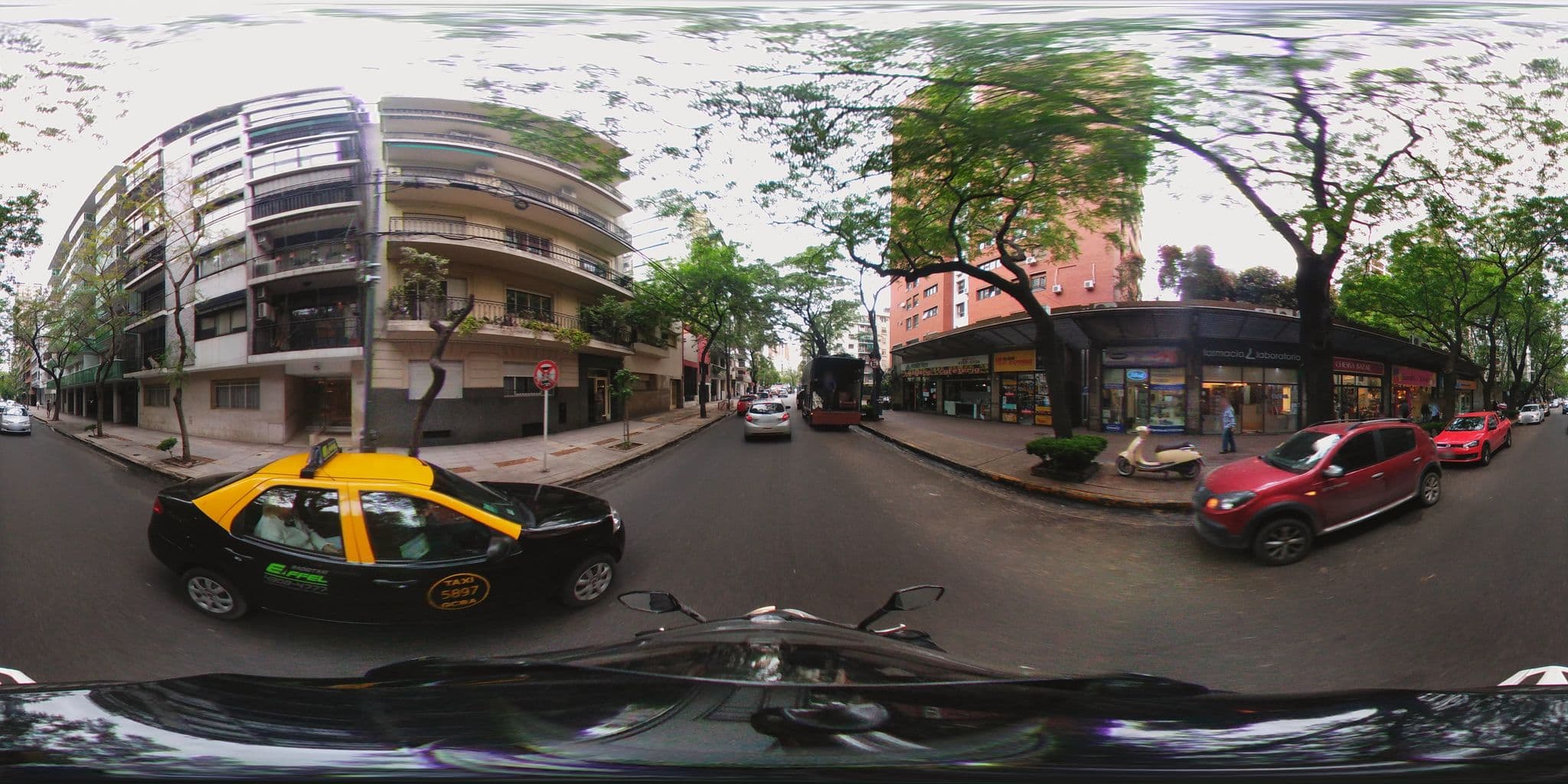 Street view near Hostel Viva La Vida, Belgrano — © matiasj (CC BY-SA · Mapillary)