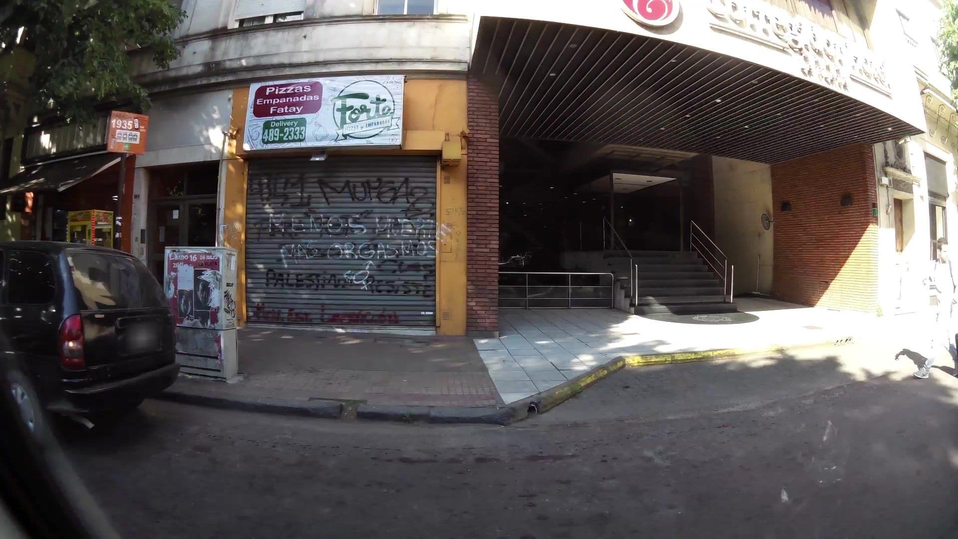 Street view near Corregidor Hotel La Plata (Argentina), La Plata — © kaartcam (CC BY-SA · Mapillary)