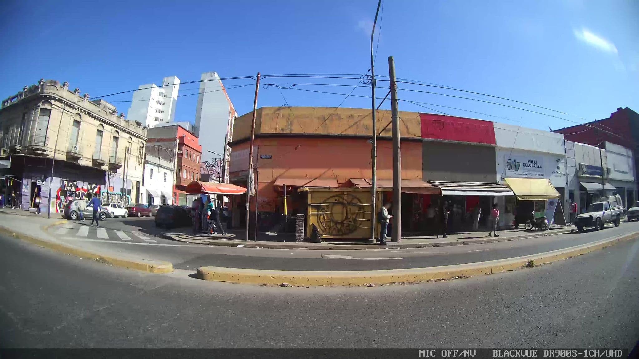 Street view near Hotel Roca, La Plata — © kaart_1 (CC BY-SA · Mapillary)