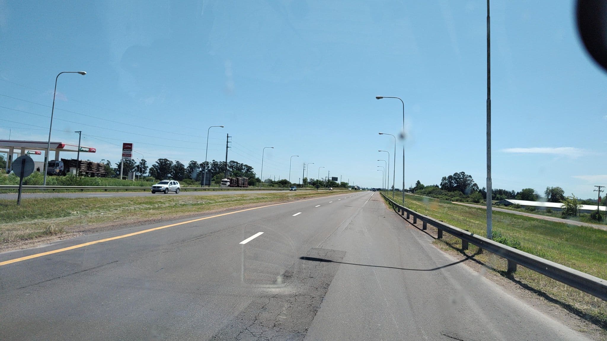 Street view near Hotel Plaza, Concepción del Uruguay — © Kaart_Local (CC BY-SA · Mapillary)