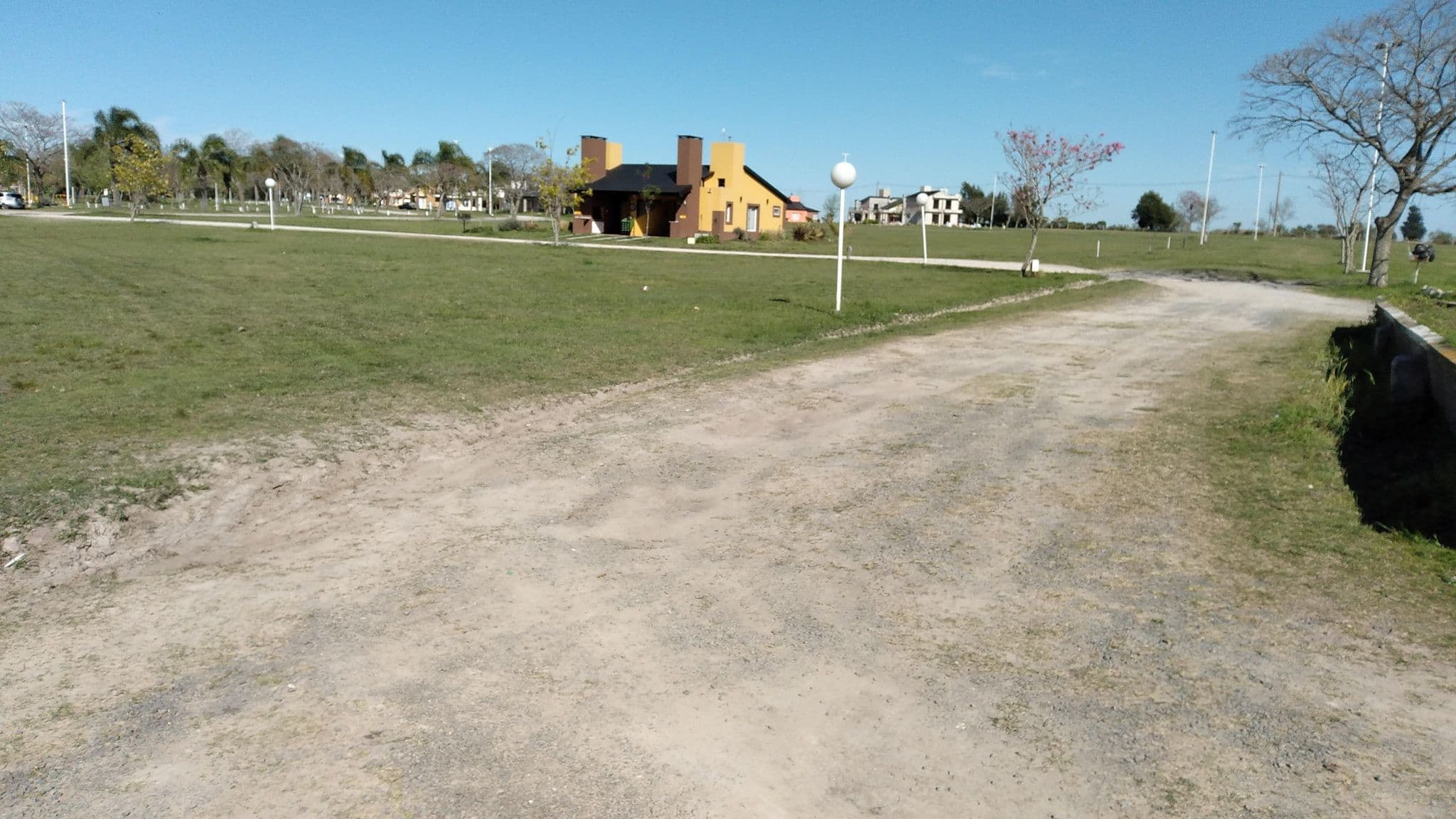 Street view near HOTEL TERMAS MARIA GRANDE, María Grande — © doa1 (CC BY-SA · Mapillary)