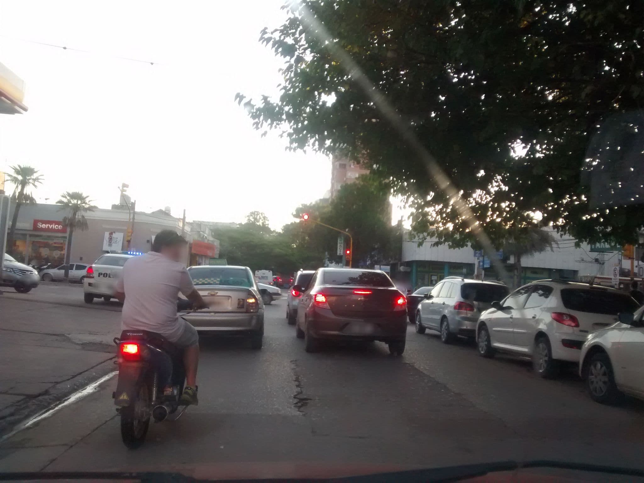 Street view near Hotel Luxor, Resistencia — © federicopertile (CC BY-SA · Mapillary)