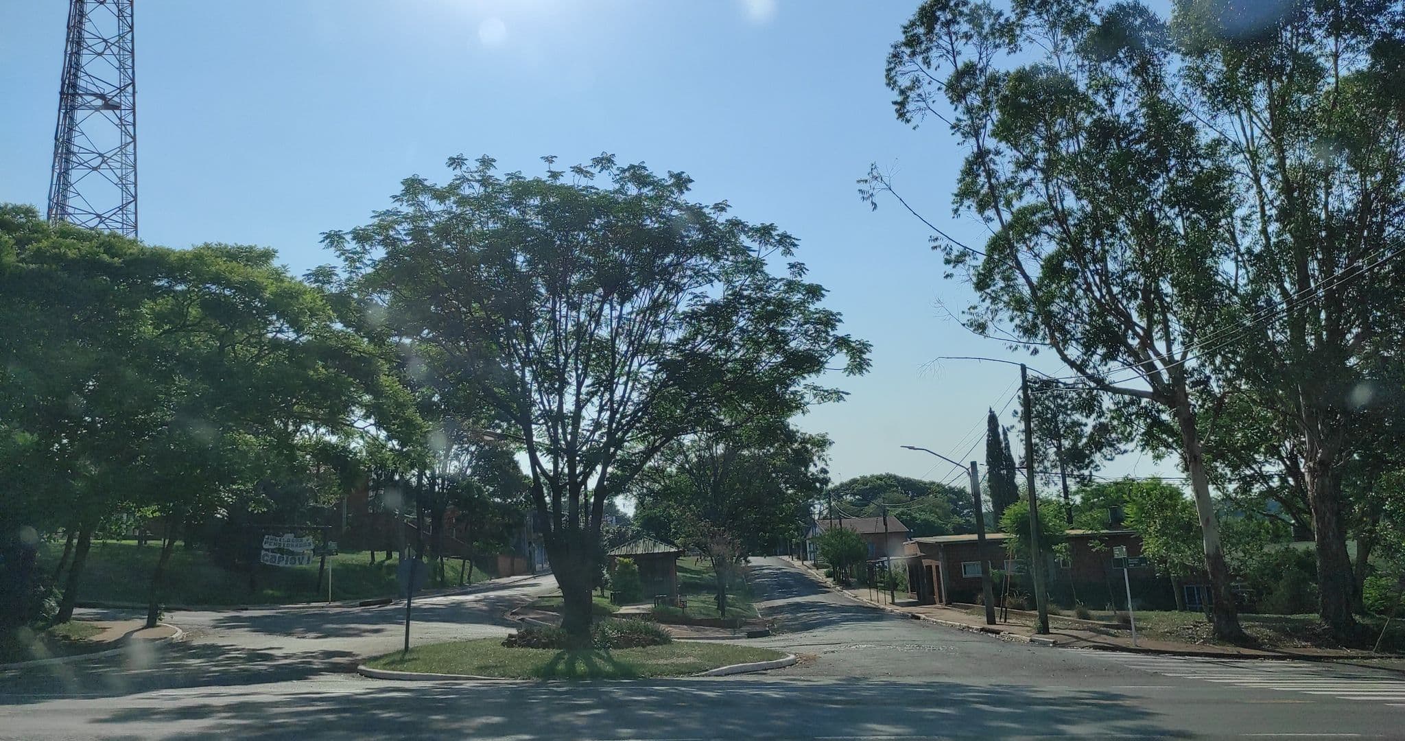 Street view near HOTEL CASTILLO (Capiovi), Capioví — © diegokrein (CC BY-SA · Mapillary)