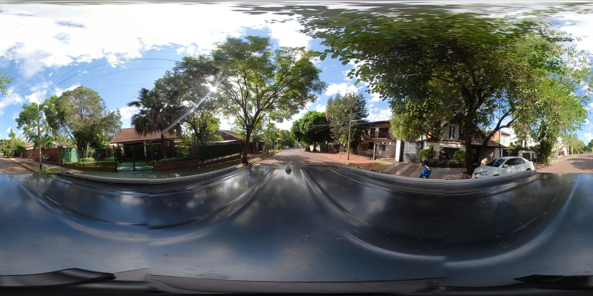Street view near Don Lino's Place, Puerto Iguazú — © coralfm (CC BY-SA · Mapillary)