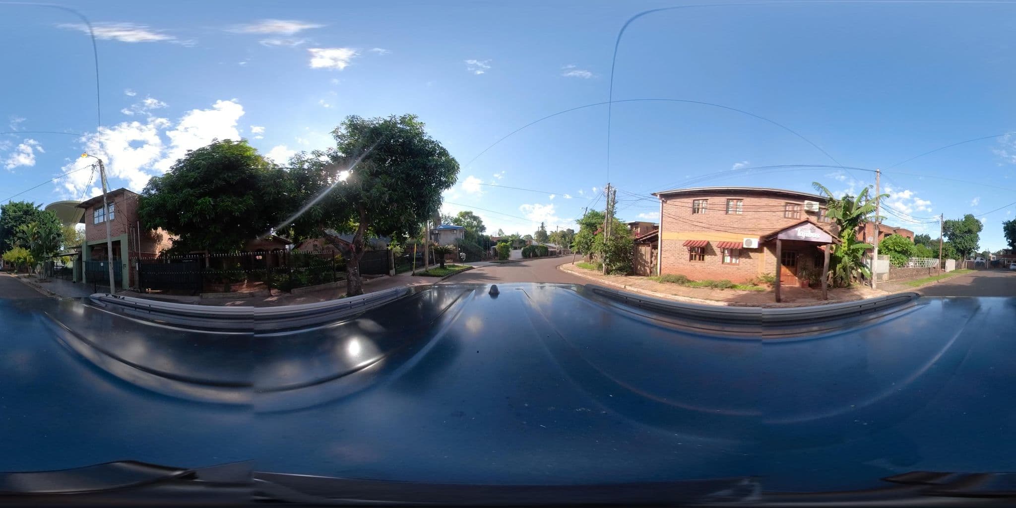 Street view near tajibos, Puerto Iguazú — © coralfm (CC BY-SA · Mapillary)