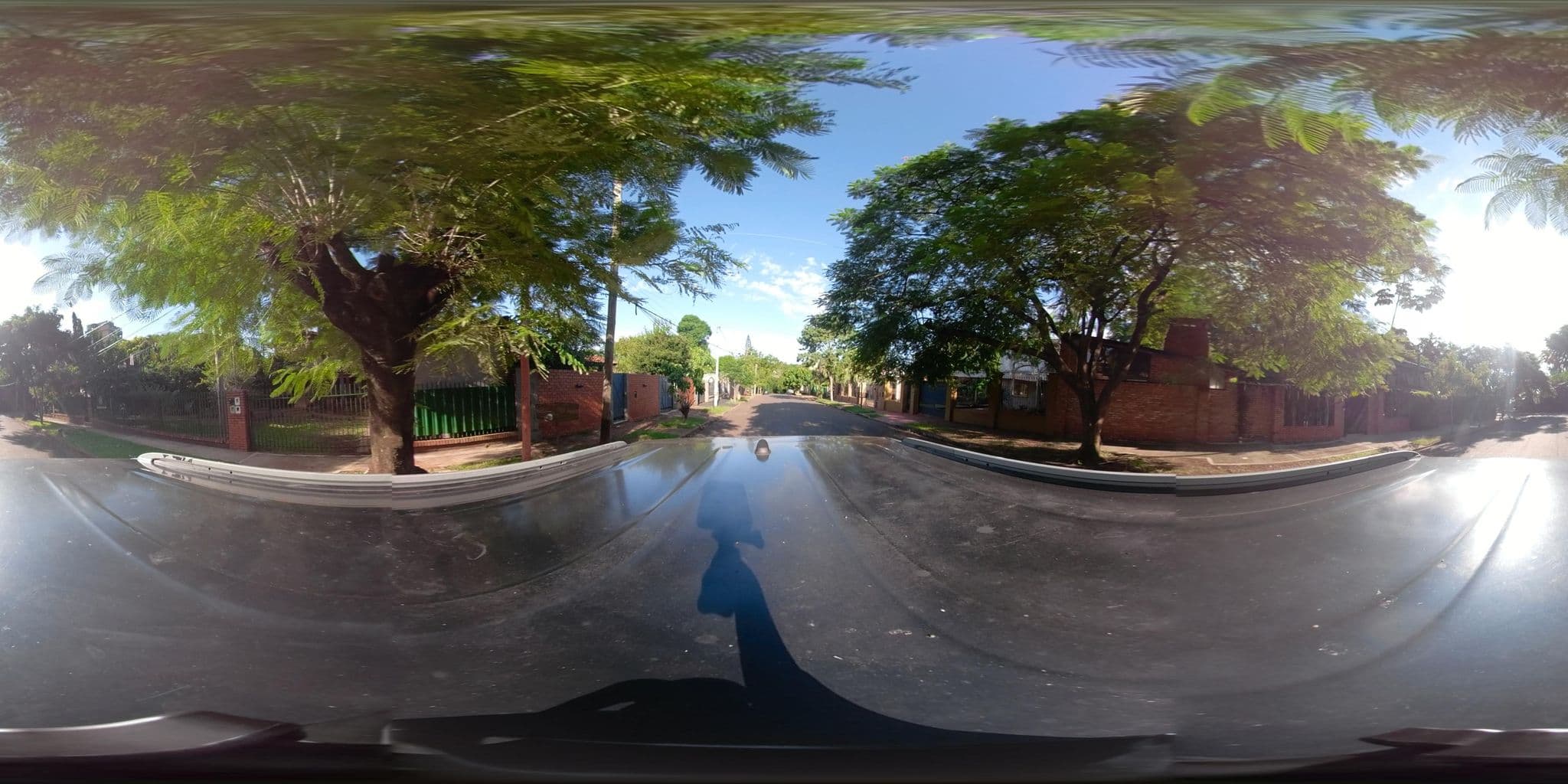 Street view near Hospedaje Los Vencejos, Puerto Iguazú — © coralfm (CC BY-SA · Mapillary)