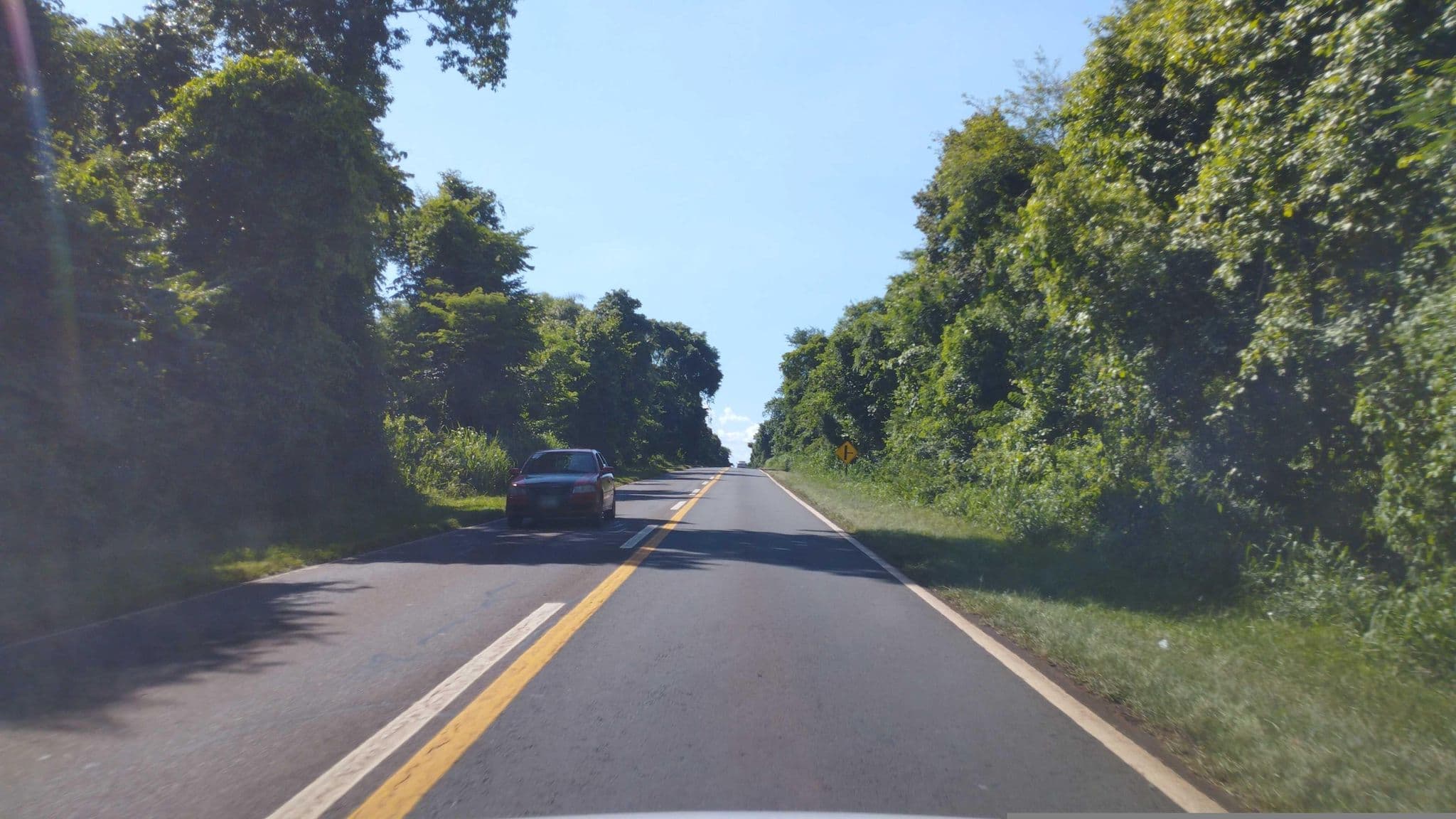 Street view near Cabaña del Soñador - Servicio de Pesca con Crucero, Puerto Iguazú — © carlosbrys (CC BY-SA · Mapillary)