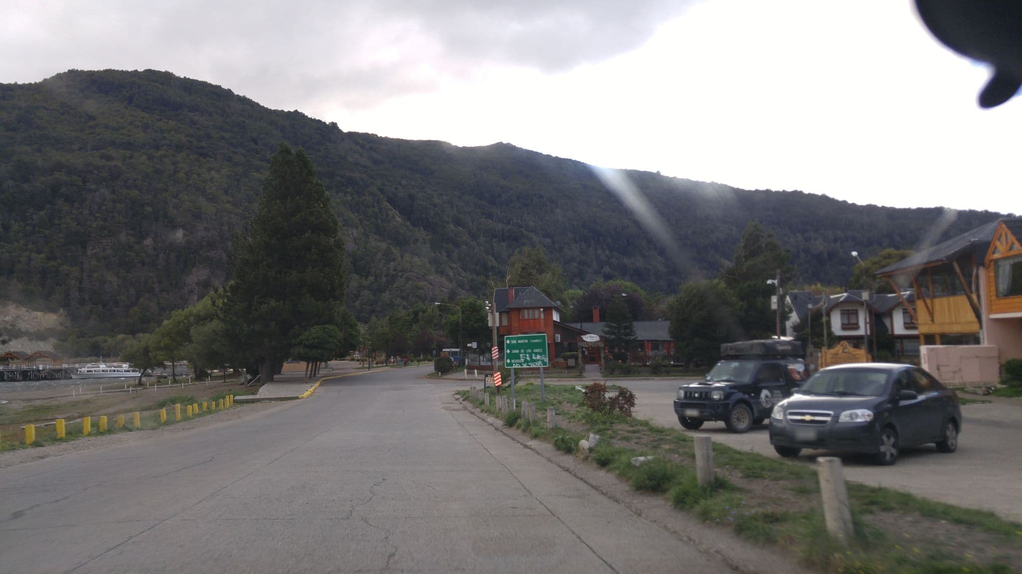 Street view near Cabañas Del Lacar, San Martín de los Andes — © ignaciolep (CC BY-SA · Mapillary)