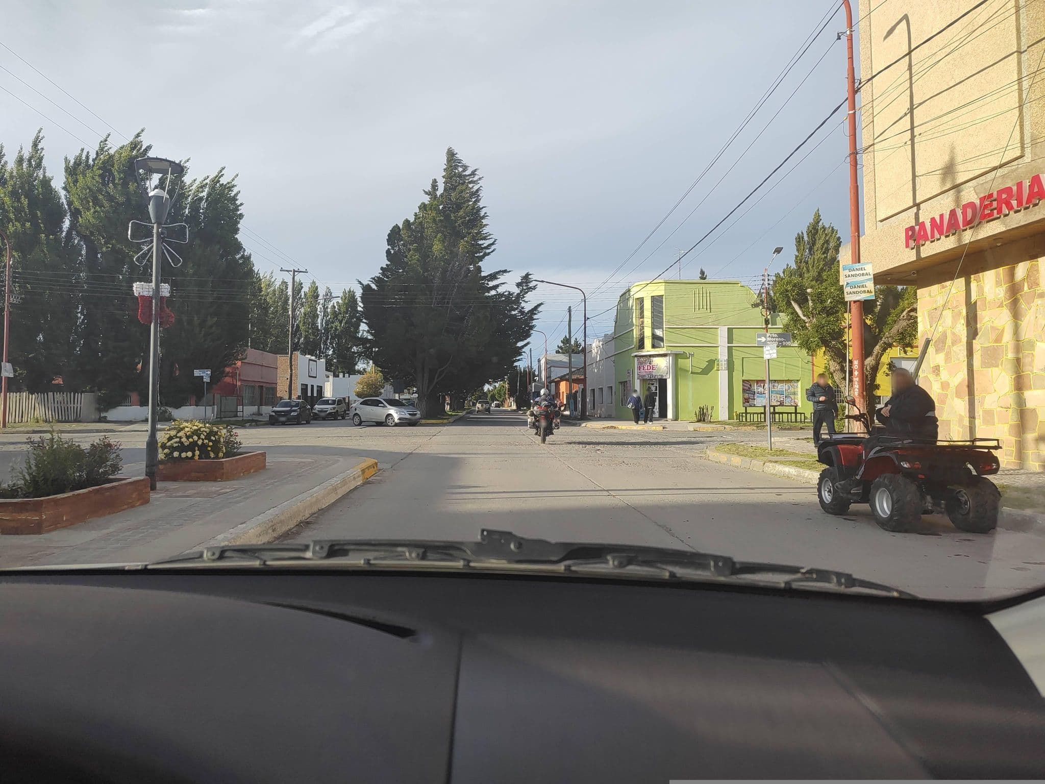 Street view near Hotel Austral, Perito Moreno — © sobaba (CC BY-SA · Mapillary)