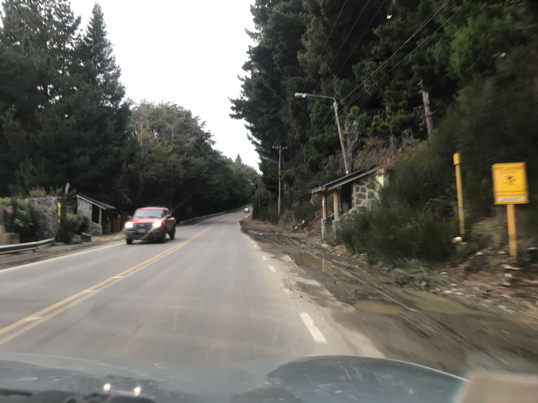 Street view near Puerto Pireo Resort y Cabanas, San Carlos de Bariloche — © ejegg (CC BY-SA · Mapillary)
