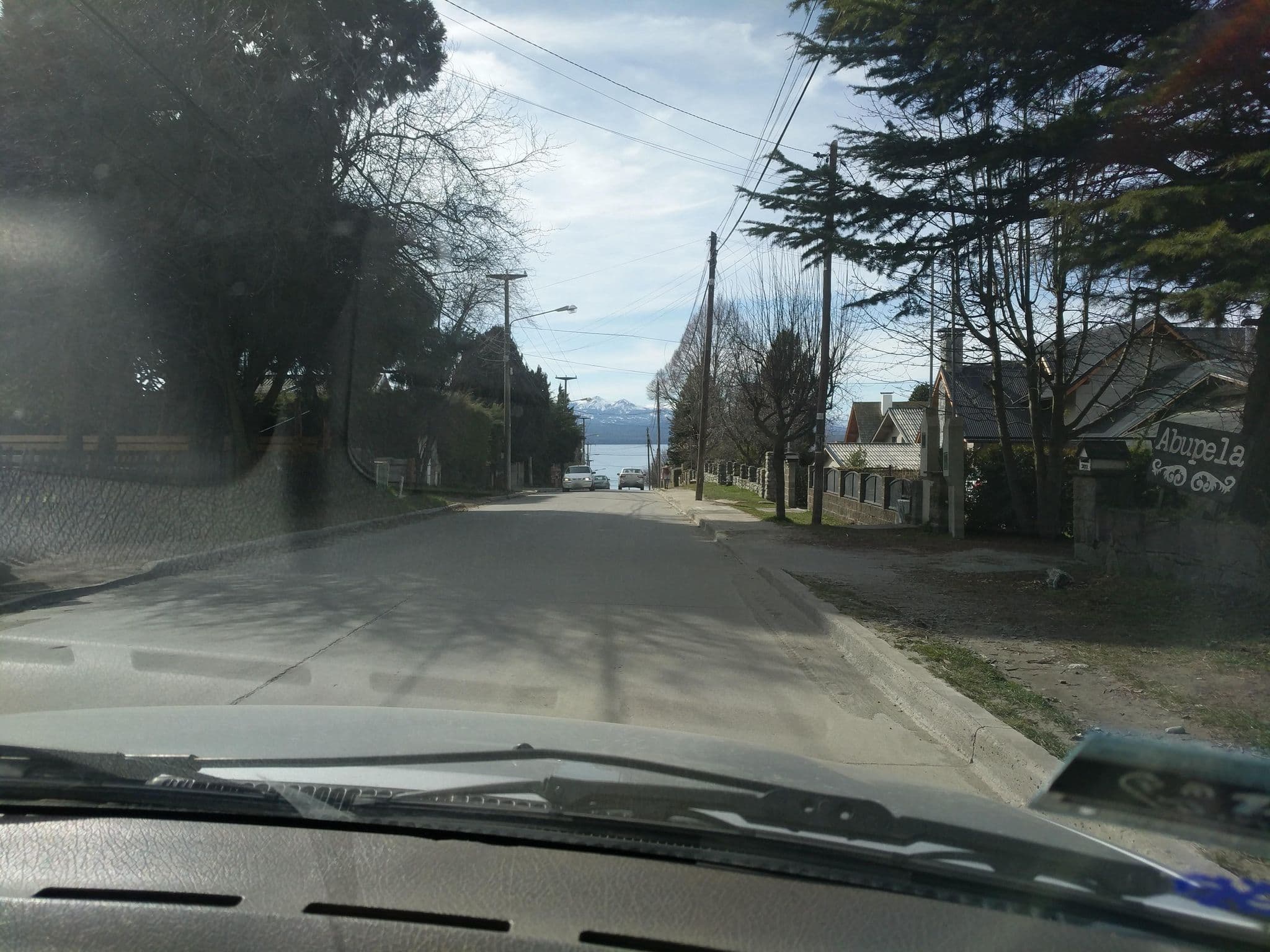 Street view near Cabanas Von Roat, San Carlos de Bariloche — © zentown (CC BY-SA · Mapillary)