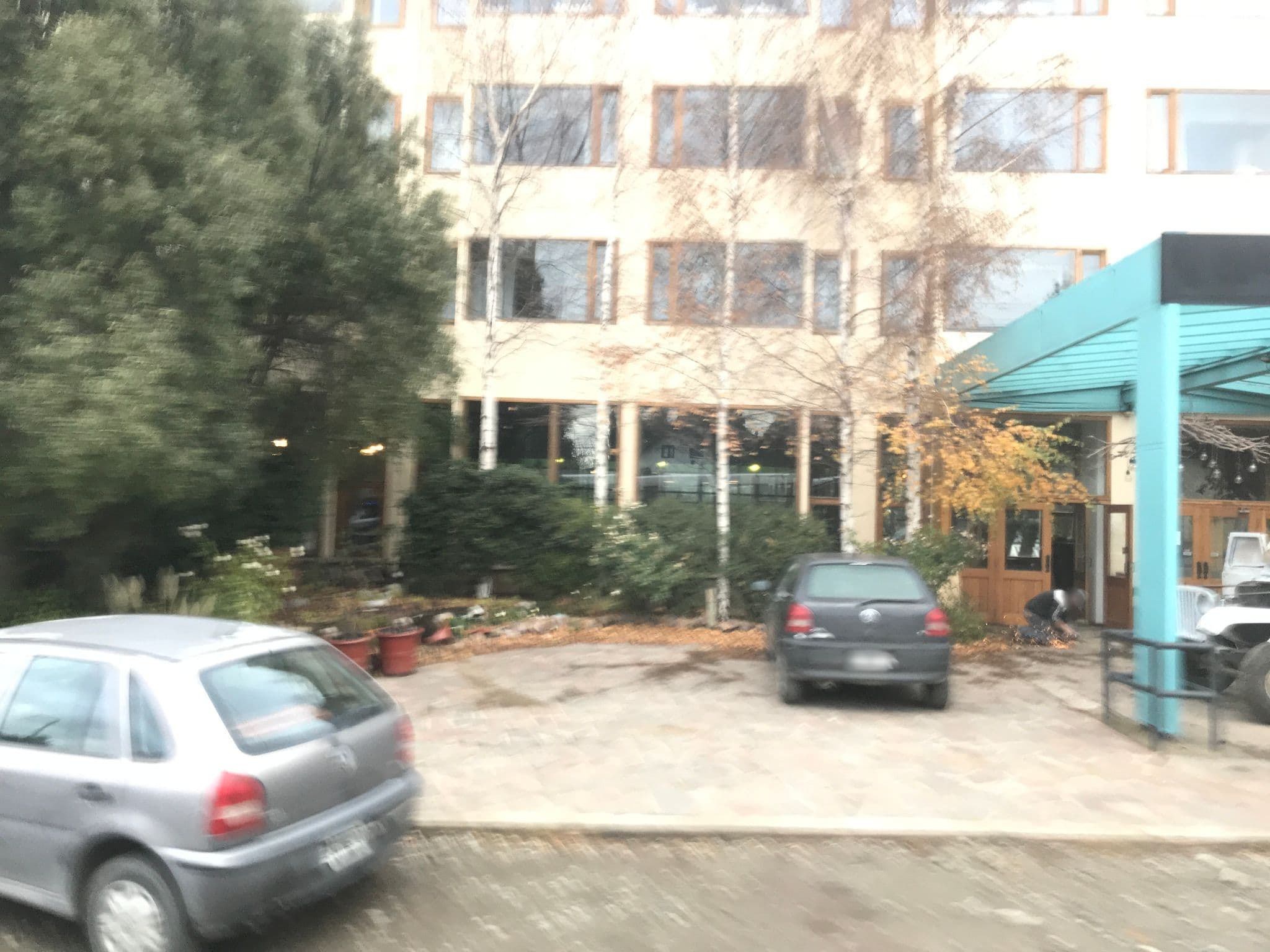 Street view near Selina Bariloche, San Carlos de Bariloche — © ejegg (CC BY-SA · Mapillary)