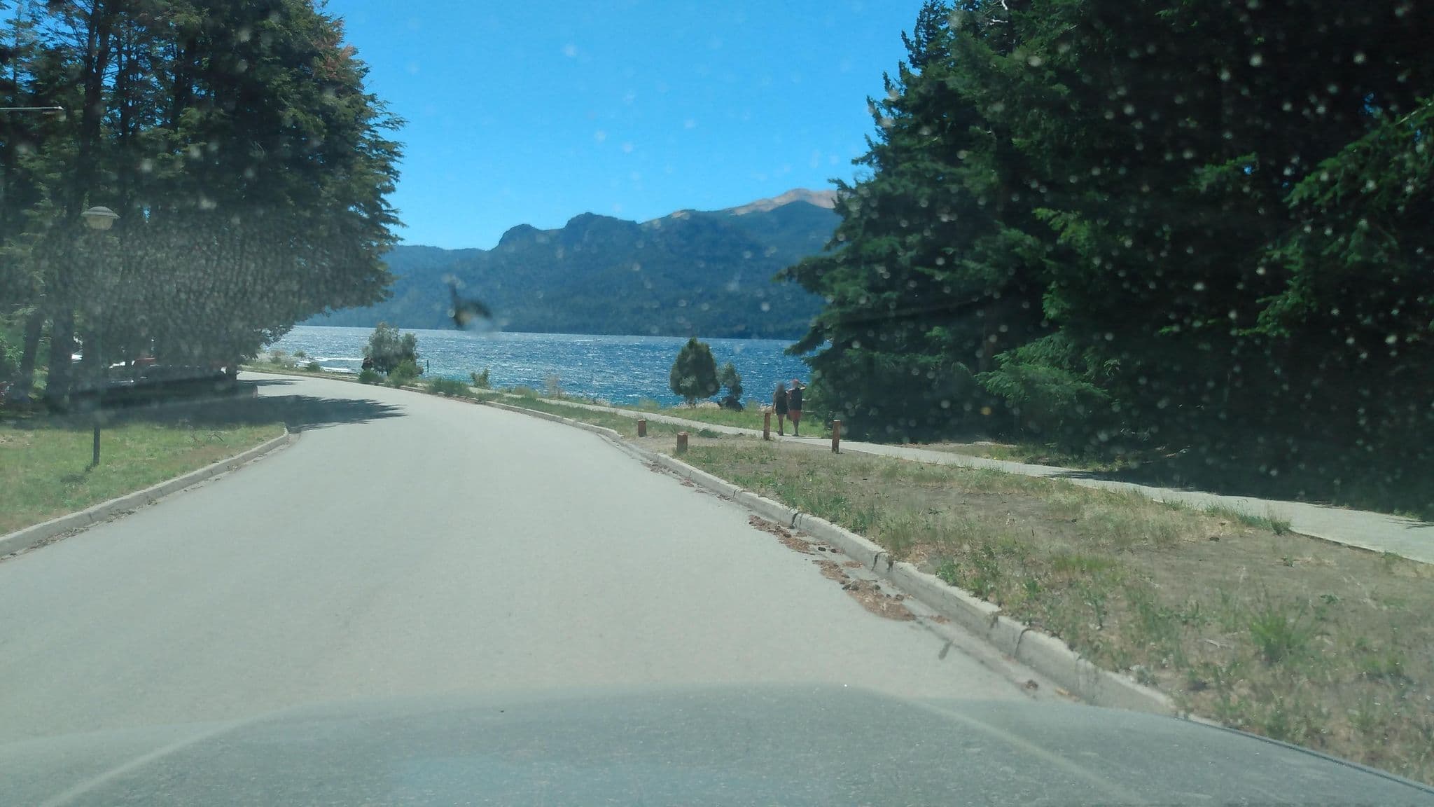 Street view near Cabañas Eluney, Villa La Angostura — © andresduhour (CC BY-SA · Mapillary)