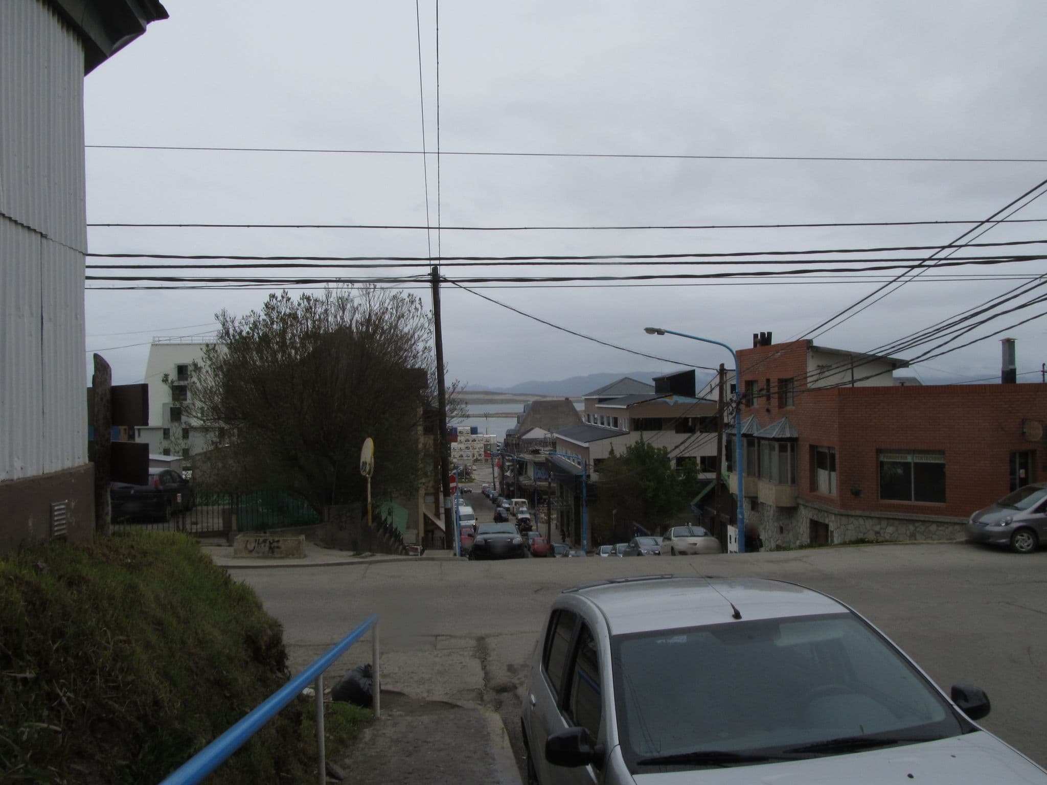 Street view near El Refugio Del Mochilero, Ushuaia — © sk53 (CC BY-SA · Mapillary)