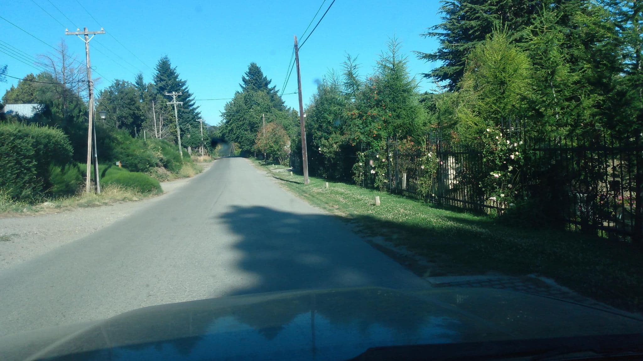 Street view near Villa Beluno, San Carlos de Bariloche — © andresduhour (CC BY-SA · Mapillary)