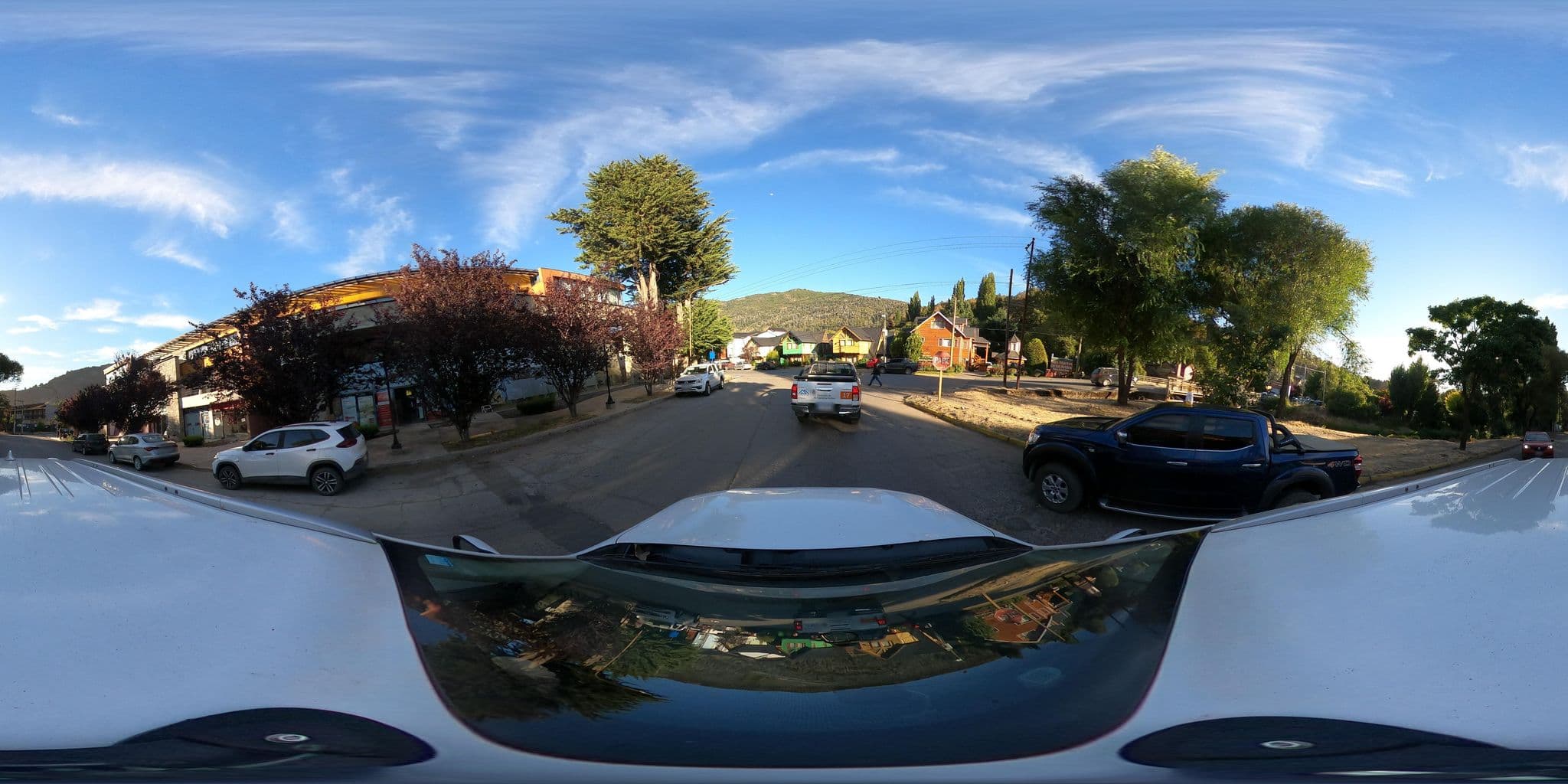 Street view near Alcedro Apart Hotel, San Martín de los Andes — © Kaart_Local (CC BY-SA · Mapillary)