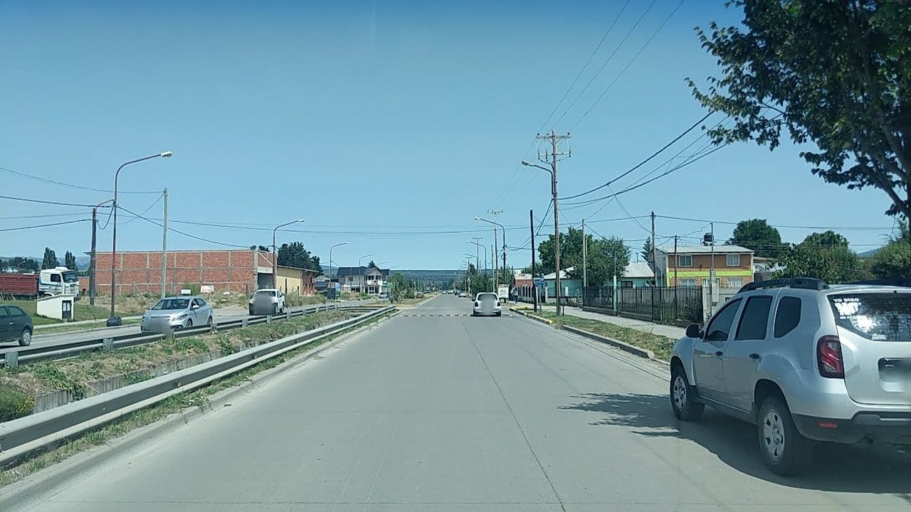 Street view near Alojamiento Familiar R259, Trevelin — © v987412 (CC BY-SA · Mapillary)