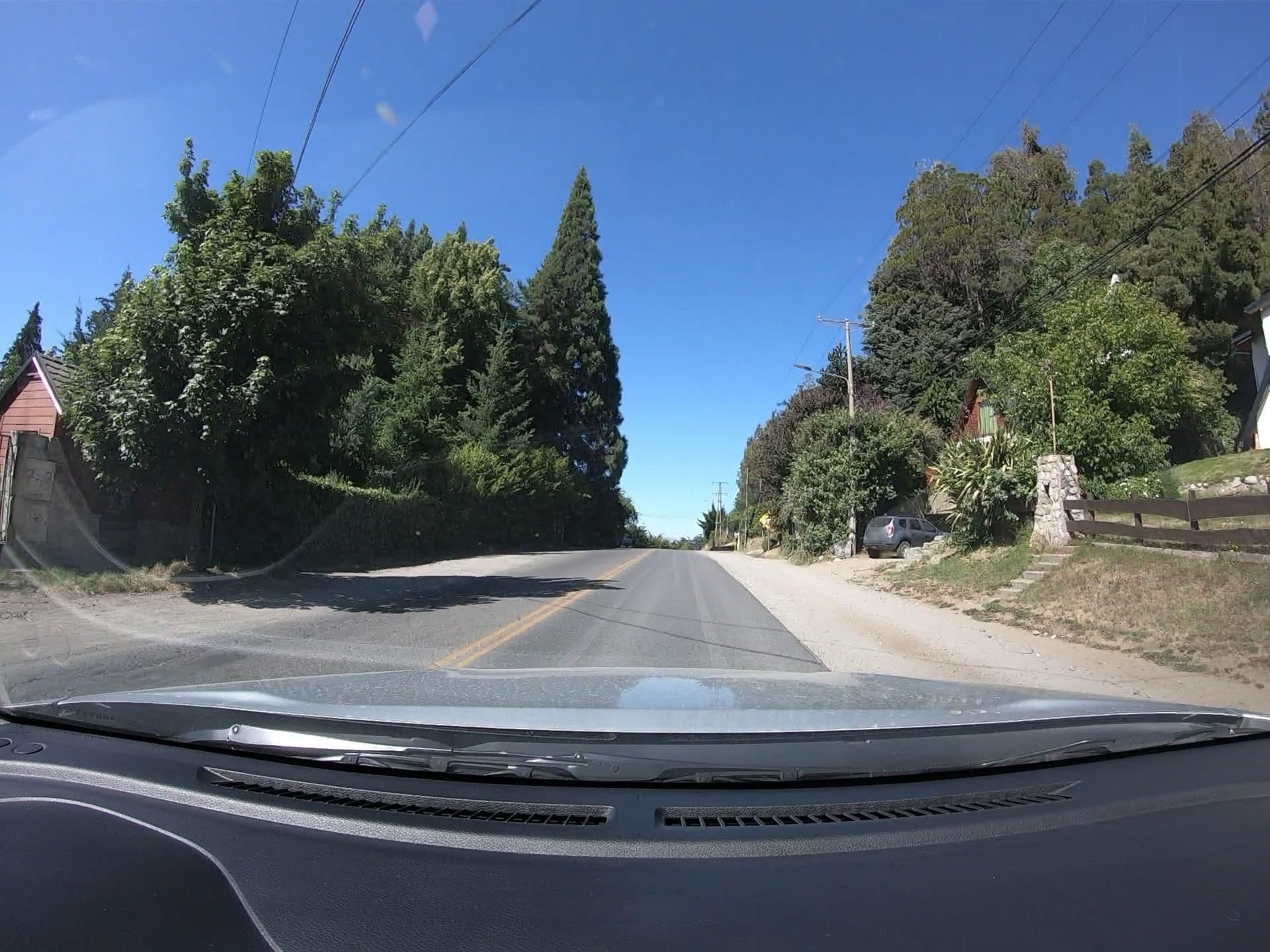 Street view near La ponderosa, San Carlos de Bariloche — © martinvilu (CC BY-SA · Mapillary)