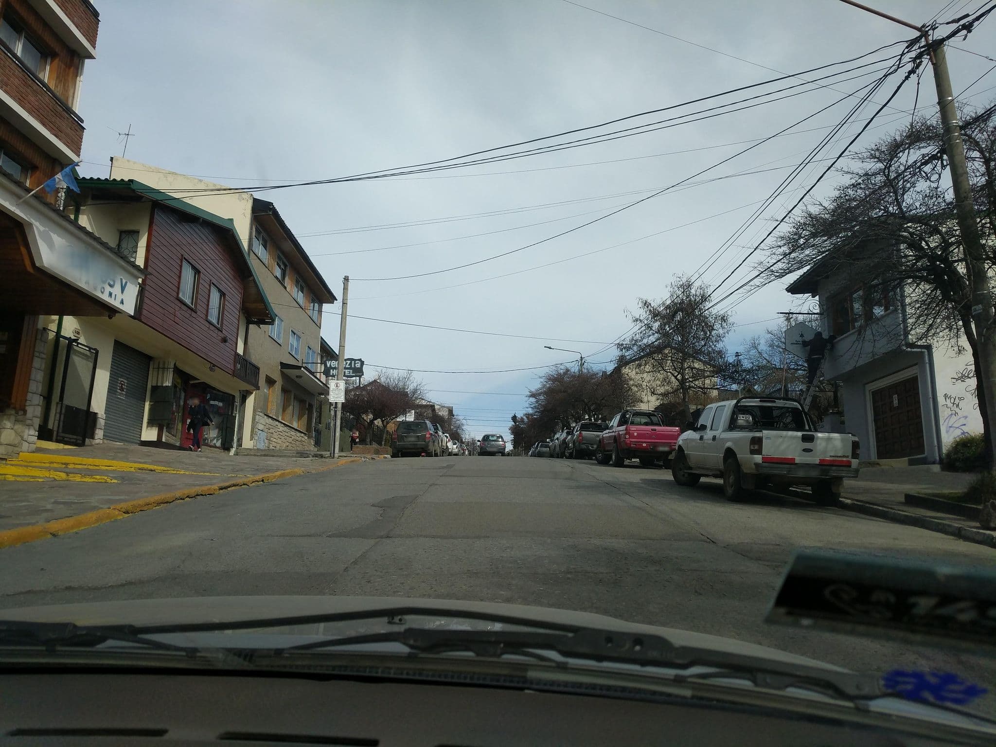 Street view near Hostería Portofino, San Carlos de Bariloche — © zentown (CC BY-SA · Mapillary)