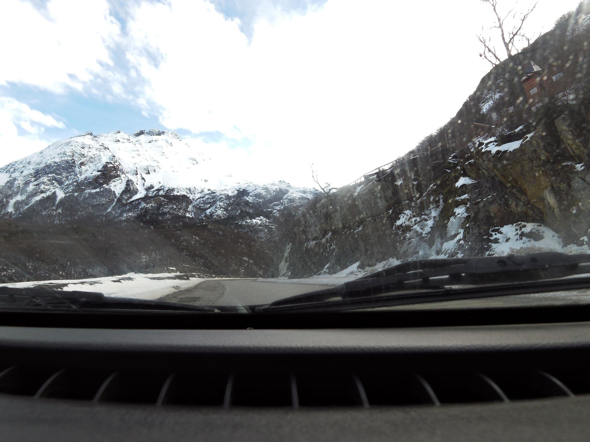 Street view near Kauyeken, Ushuaia — © skippern (CC BY-SA · Mapillary)