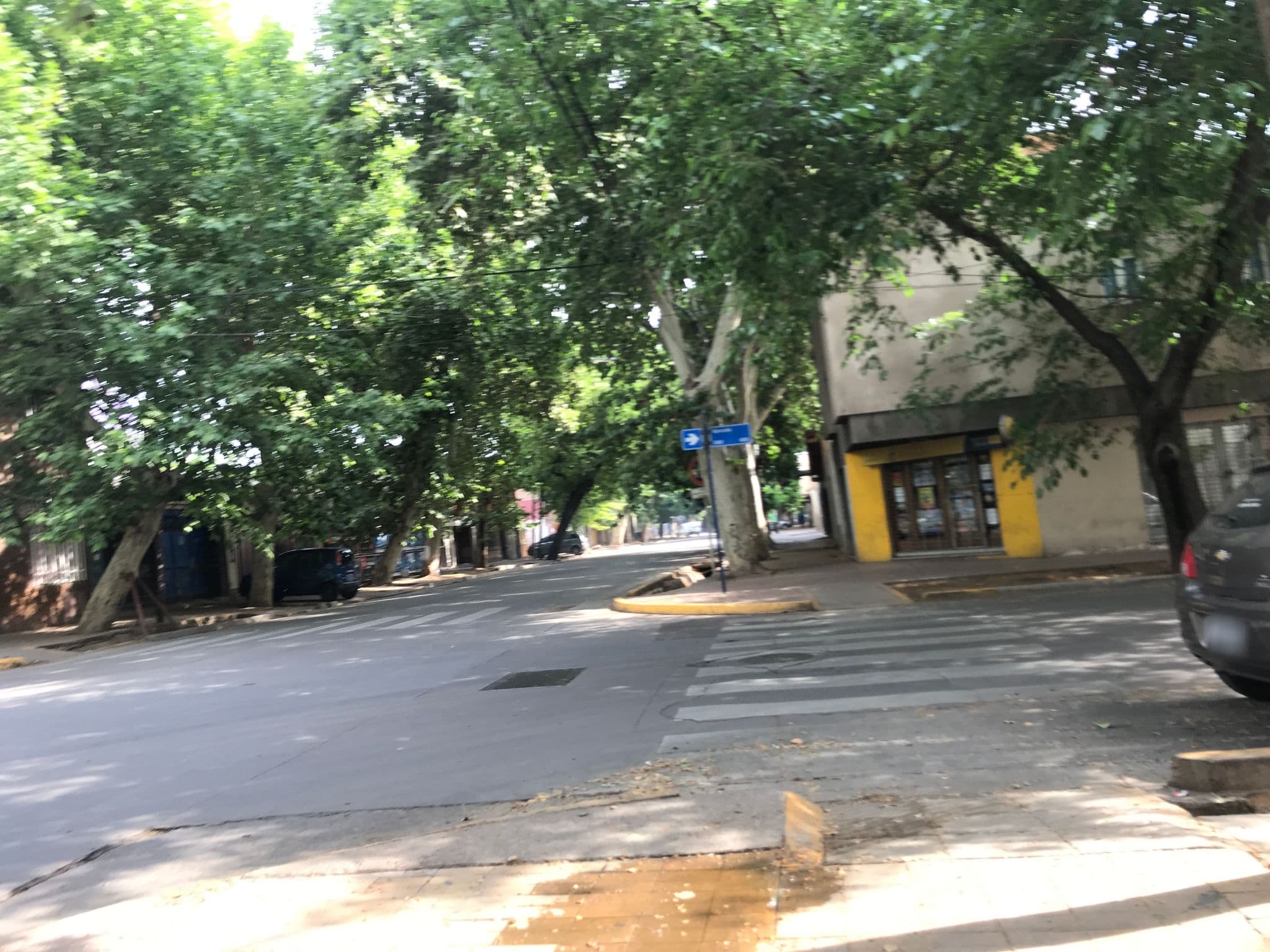 Street view near Cabañas en Mendoza - Cabañas El Challao  - Argentina, Mendoza — © miguel_andrade (CC BY-SA · Mapillary)