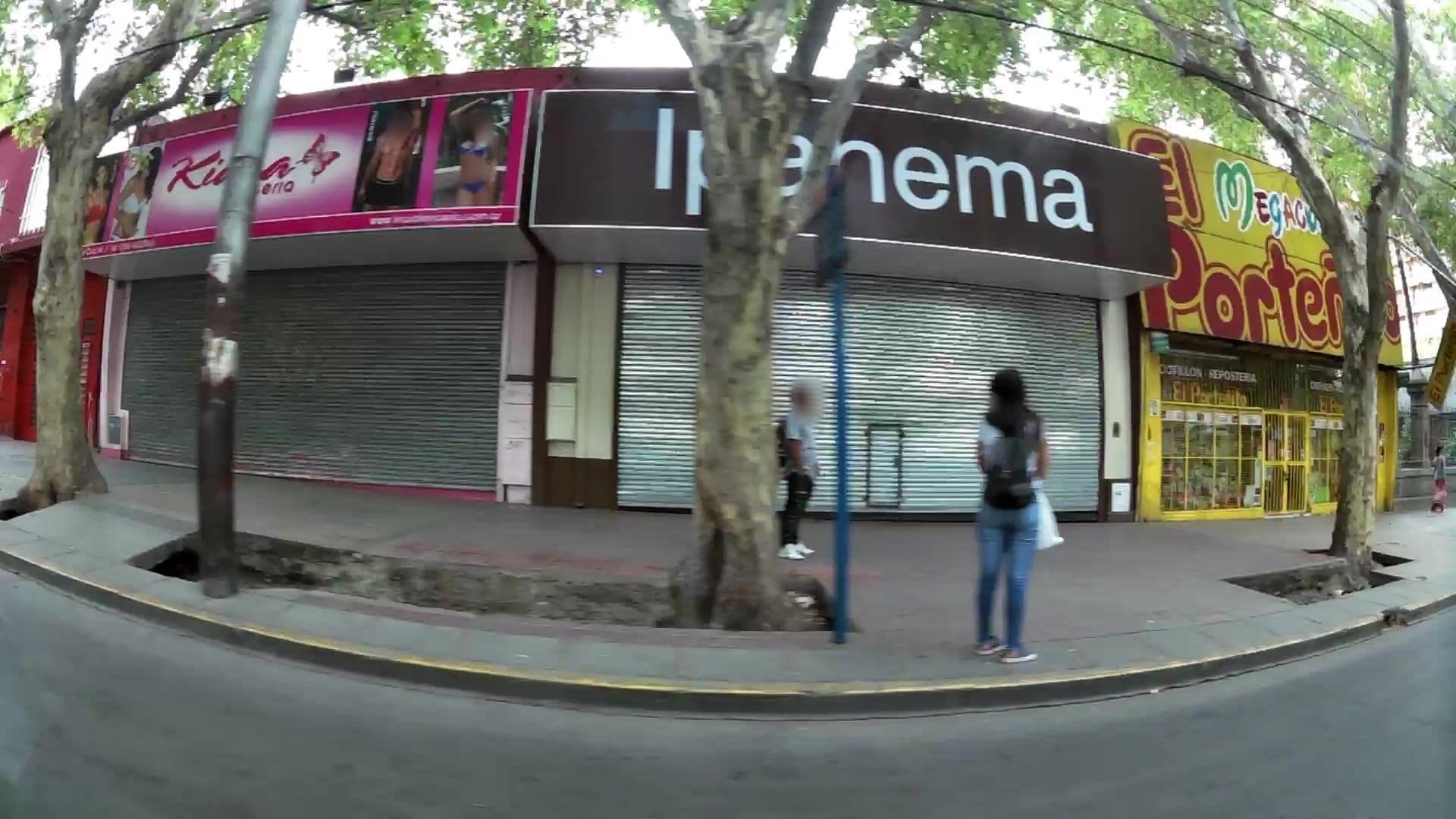 Street view near Spazio Hostel, Mendoza — © kaartcam (CC BY-SA · Mapillary)