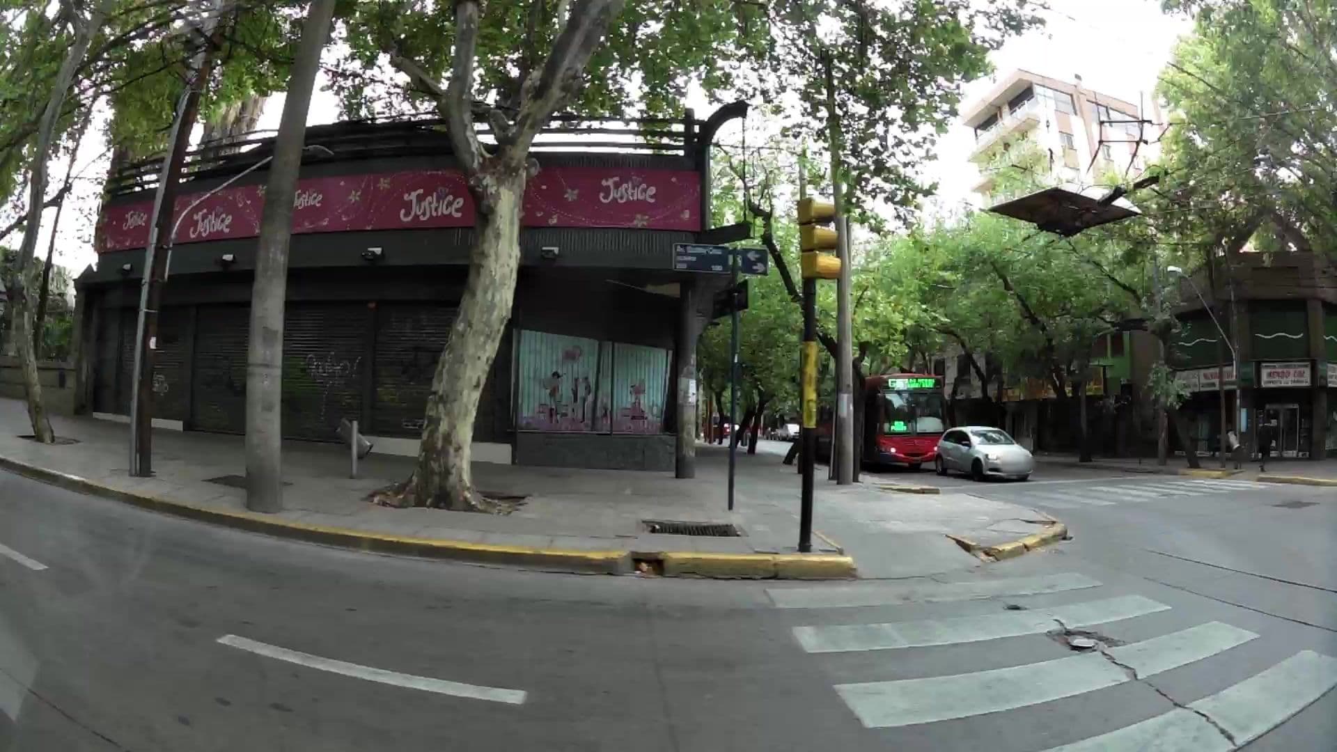Street view near Pared Sur Departamentos, Mendoza — © kaartcam (CC BY-SA · Mapillary)