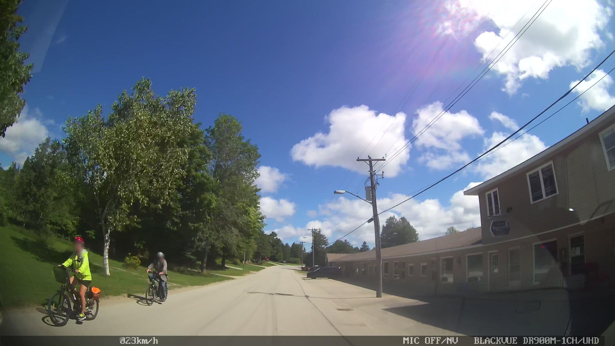 Street view near Lion's Head Beach Motel, Wiarton — © rps333 (CC BY-SA · Mapillary)