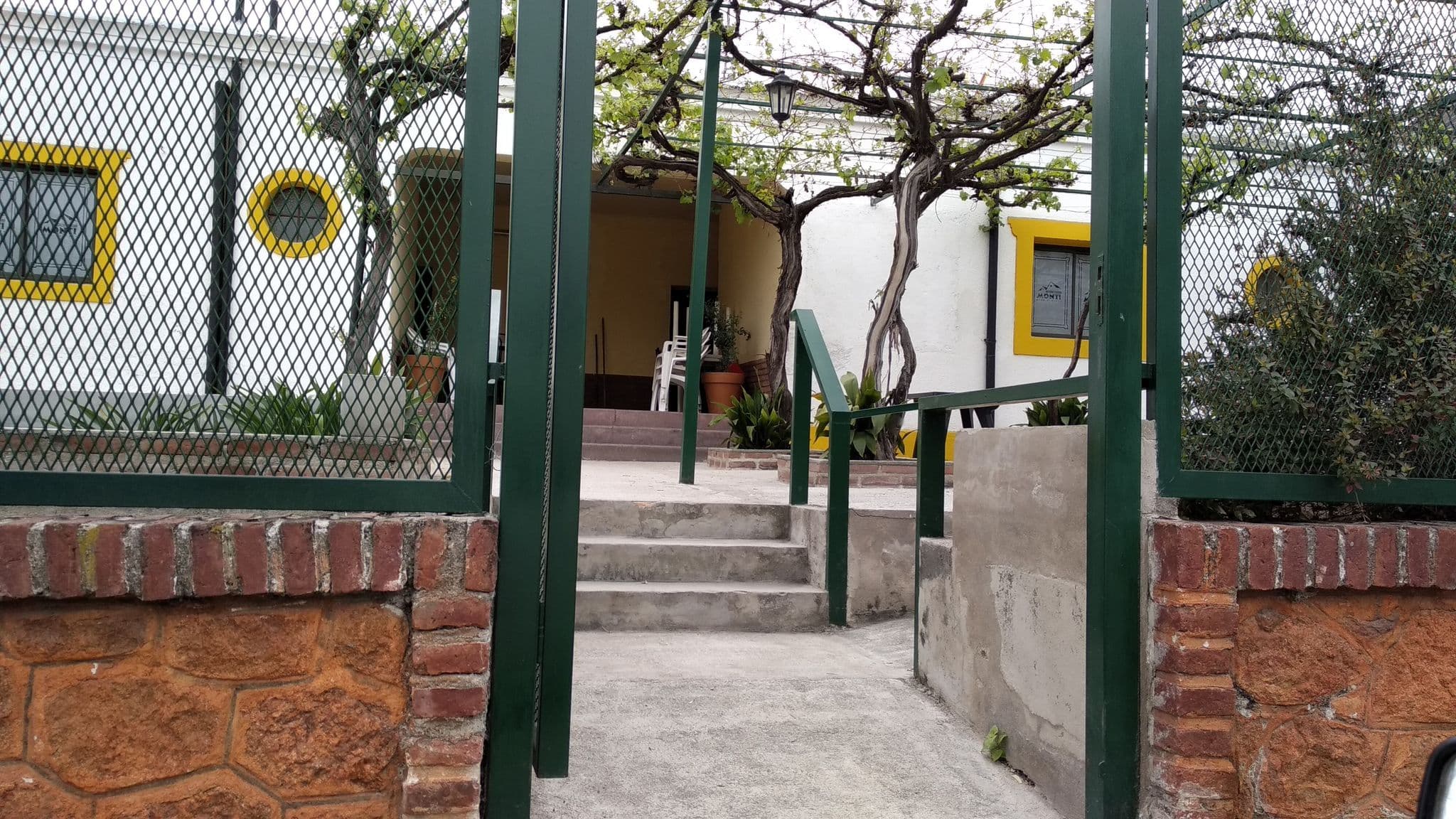Street view near Hosteria Serrana Monti, Mina Clavero — © isita2018 (CC BY-SA · Mapillary)